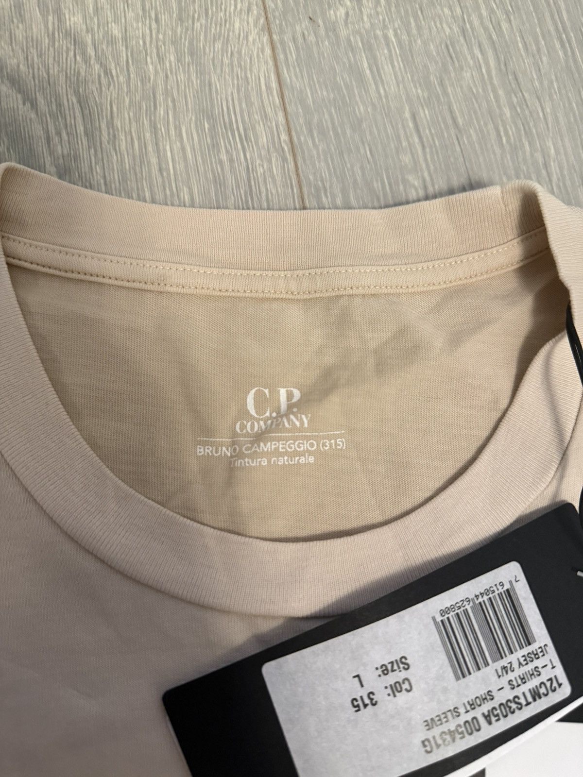 C.P. Company CP Company Graphic Streetwear Brand New Beige Mens Tee Size US XL / EU 56 / 4 - 5 Thumbnail