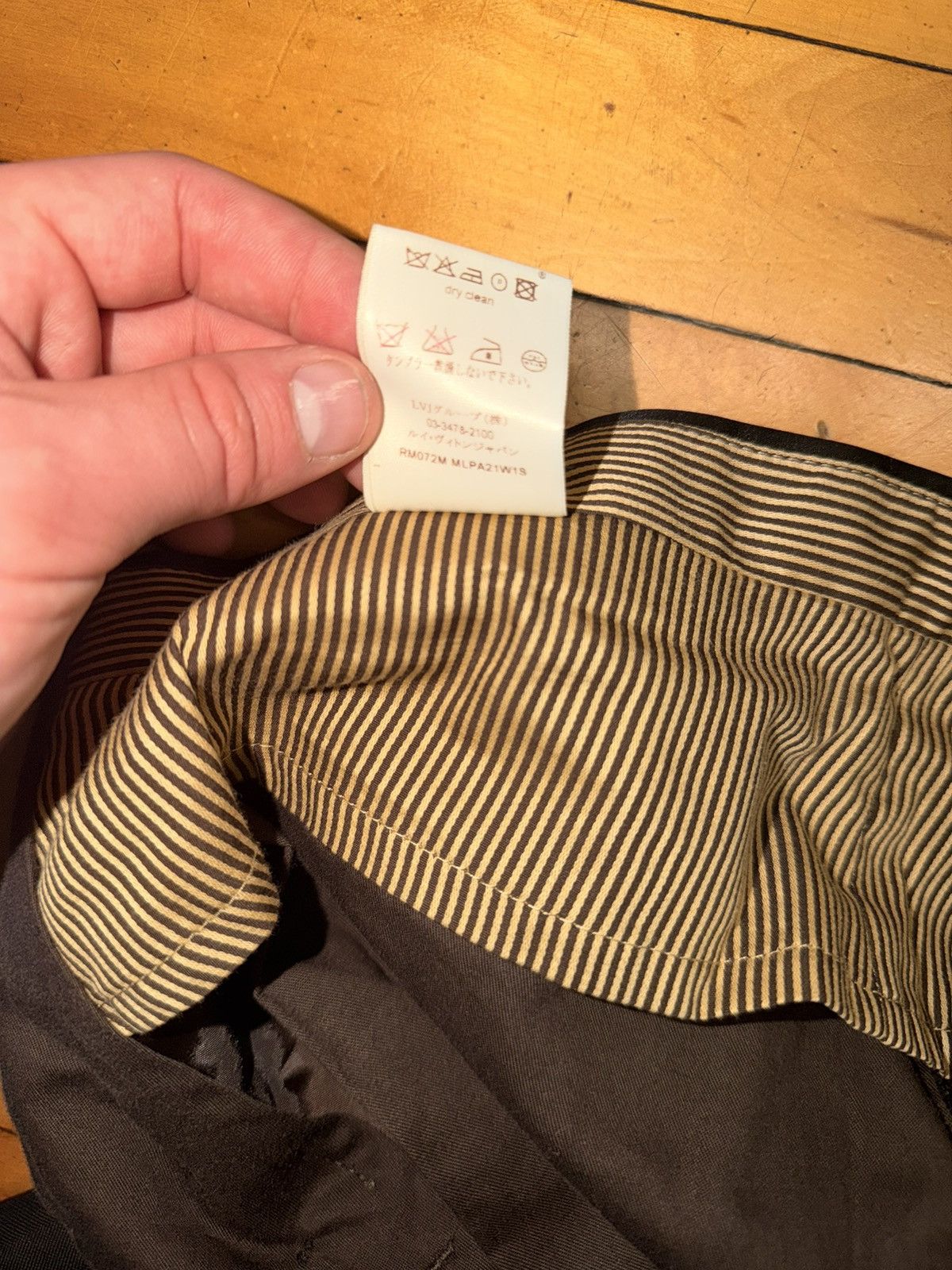 Louis Vuitton Louis Vuitton Single Breasted Chocolate Tuxedo Size 48R - 15 Thumbnail