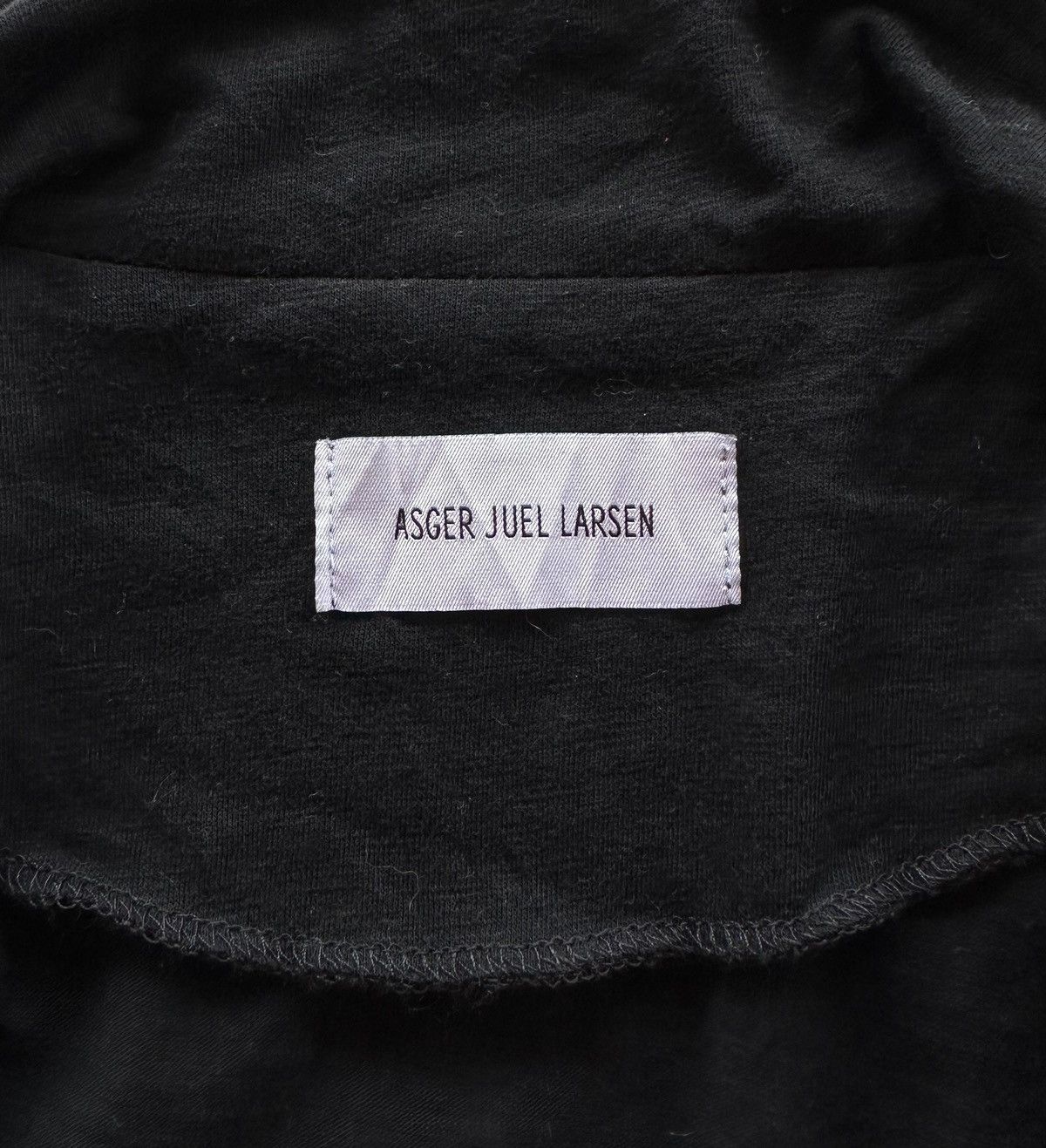 Asger Juel Larsen Asger Juel Larsen Size US M / EU 48-50 / 2 - 16 Thumbnail