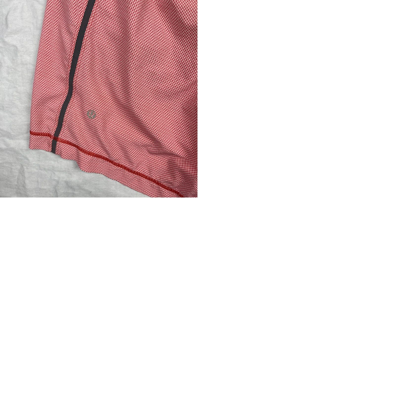 Lululemon Lululemon Athletic Shorts Mens Large Red Checkered Lined Running Reflective Size US 33 - 9 Thumbnail