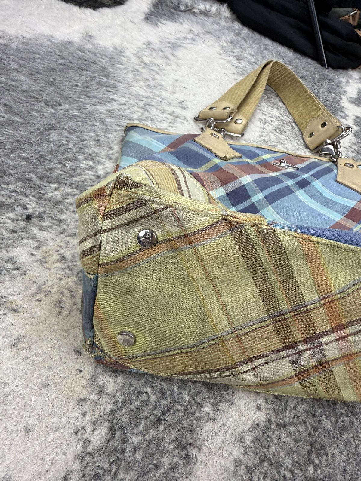 Vivienne Westwood Vintage VIVIENNE WESTWOOD Patchwork Checked Handbag Size ONE SIZE - 16 Thumbnail