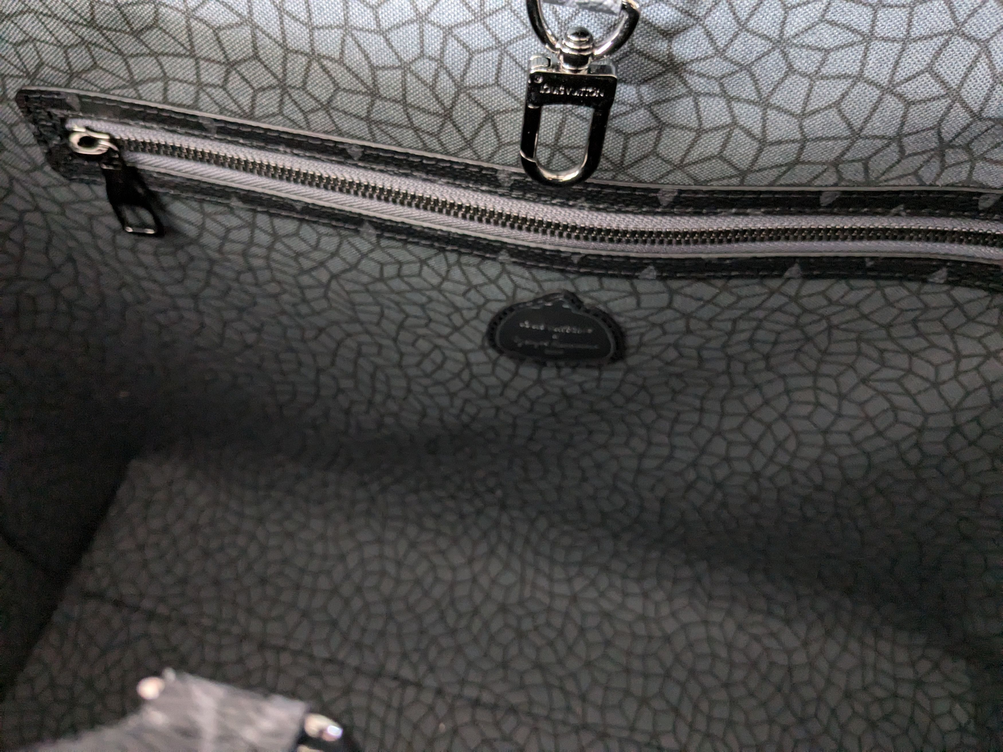 Louis Vuitton RARE Louis Vuitton x Yayoi Kusama 🎃 Weekend Tote Bag Size ONE SIZE - 5 Thumbnail