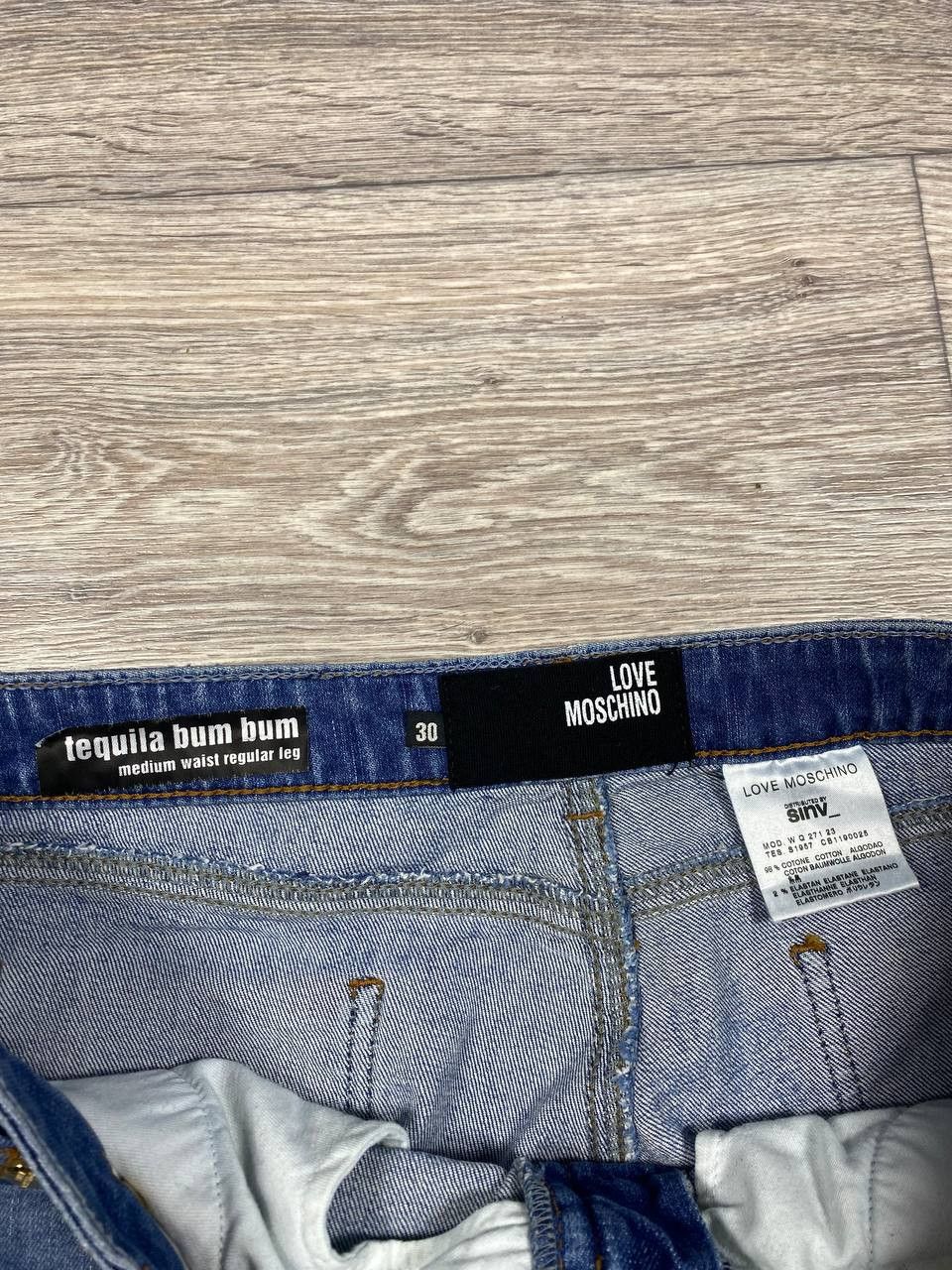 Love Moschino Vintage y2kLove Moschino Tequila Bum Bum Jeans bell-bottom Size 30" / US 8 / IT 44 - 5 Thumbnail