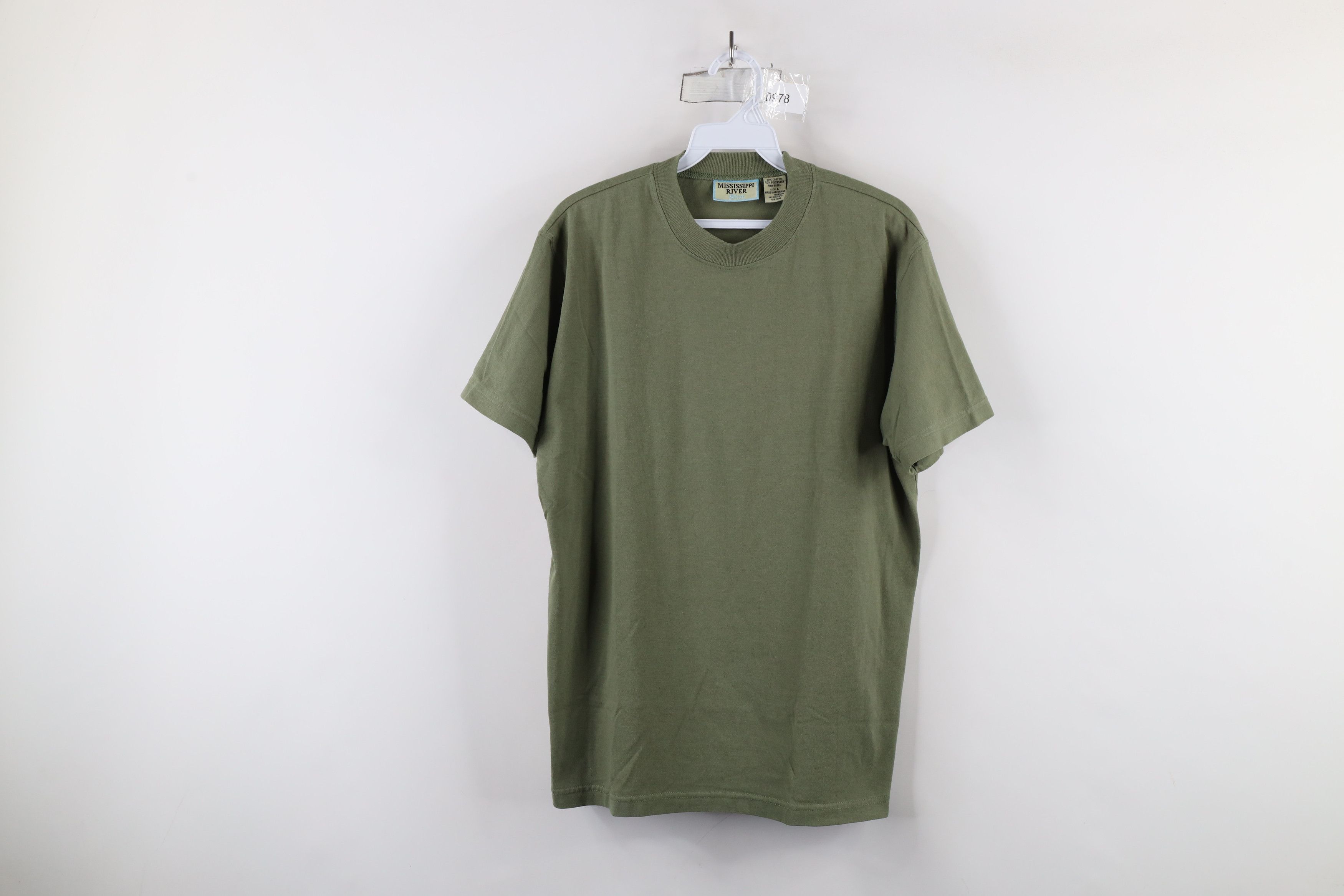 Vintage Vintage 90s Streetwear Blank Short Sleeve T-Shirt Army Green Size US L / EU 52-54 / 3 - 1 Thumbnail