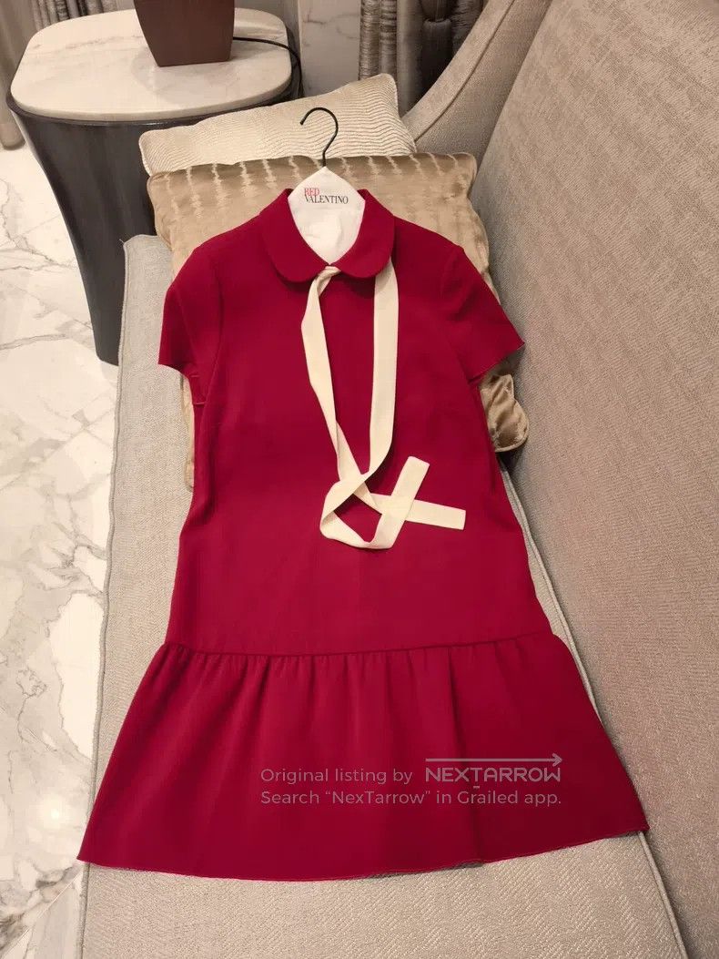 Valentino Valentino dress Size M / US 6-8 / IT 42-44 - 1 Thumbnail