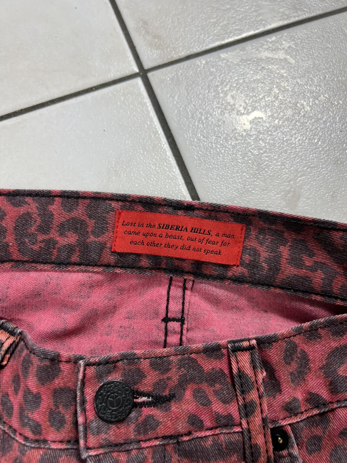 Siberia Hills Siberia Hills leopard fullprint velvet patchwork y2k pants Size US 28 / EU 44 - 16 Thumbnail