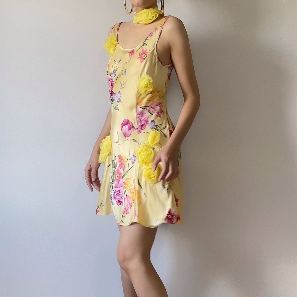Victoria's Secret × Vintage Vintage VS Yellow Floral Silk Mini Dress (XS) Size XS / US 0-2 / IT 36-38 - 4 Thumbnail