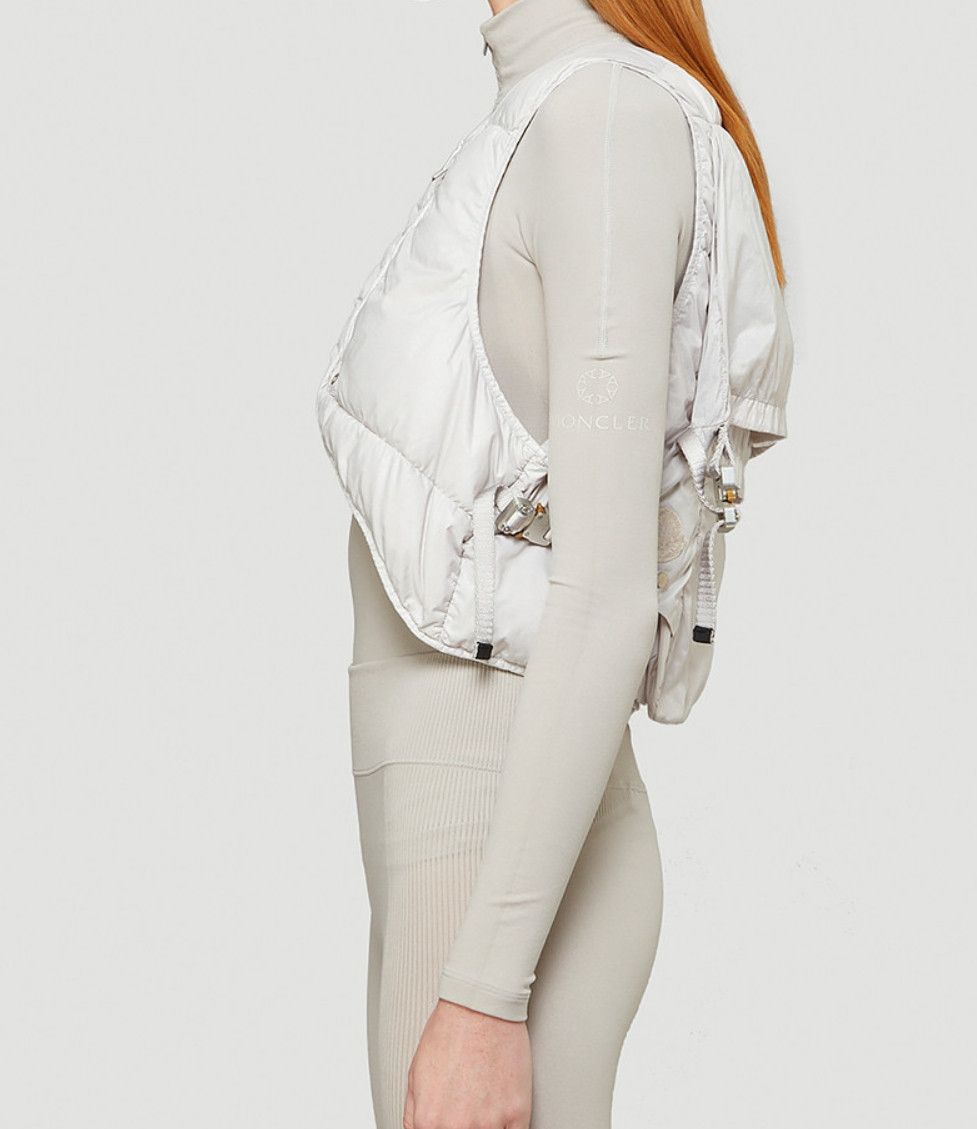 1017 ALYX 9SM × Alyx × Moncler MONCLER x ALYX Chest Rig Bag TACTICAL VEST Pettorina Size US L / EU 52-54 / 3 - 13 Thumbnail