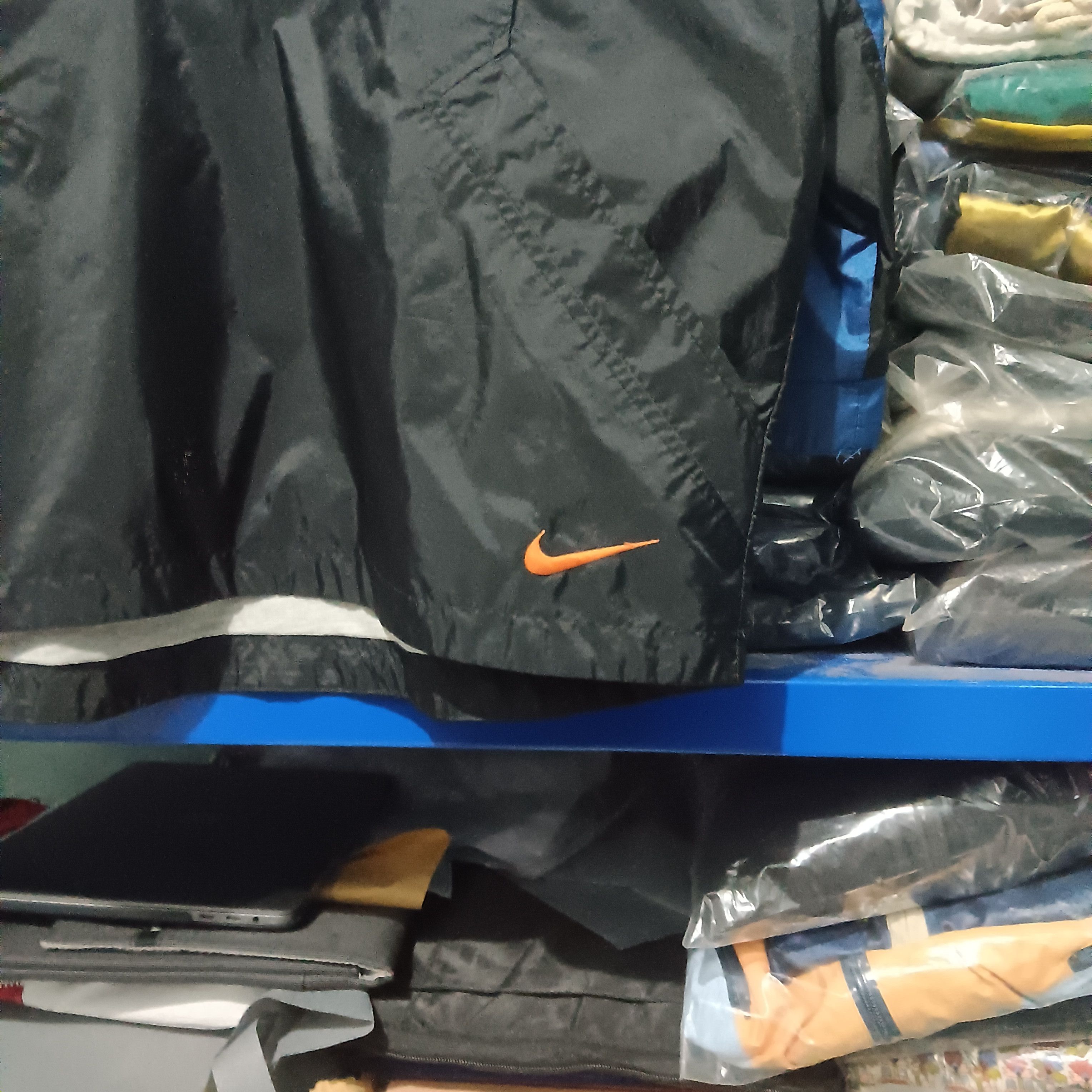 Nike Vintage Nike youth cagoule jacket Size US L / EU 52-54 / 3 - 2 Thumbnail