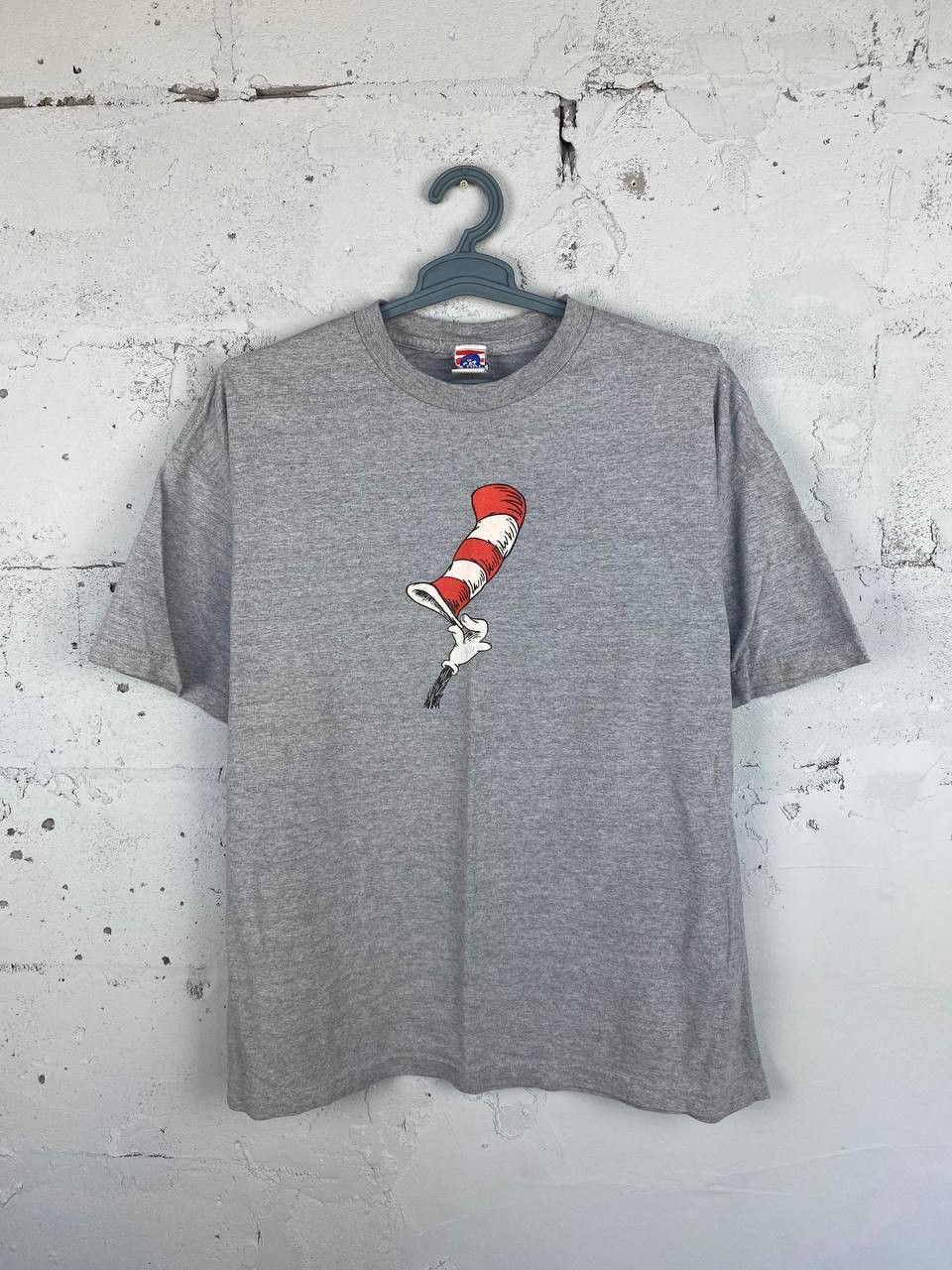 Disney × Vintage Vintage 90s Dr. Seuss Cat In The Hat Cartoon T-Shirt Size US XL / EU 56 / 4 - 2 Thumbnail
