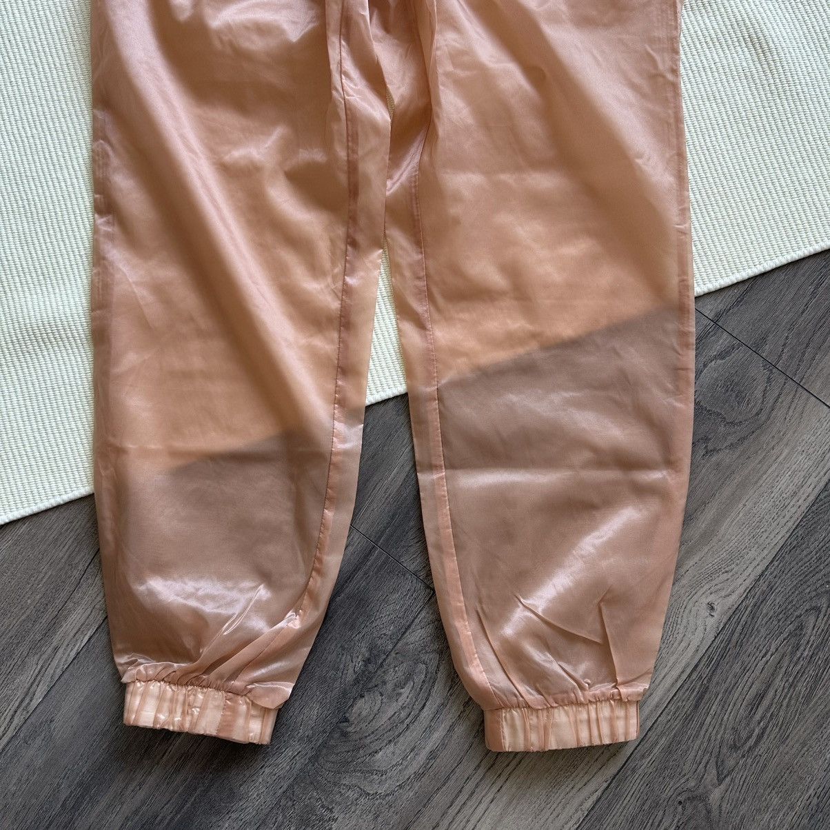 Nike Nike Rose Gold Clay Tech Pack Sheer Woven Track Pants Size 27" / US 4 / IT 40 - 2 Thumbnail