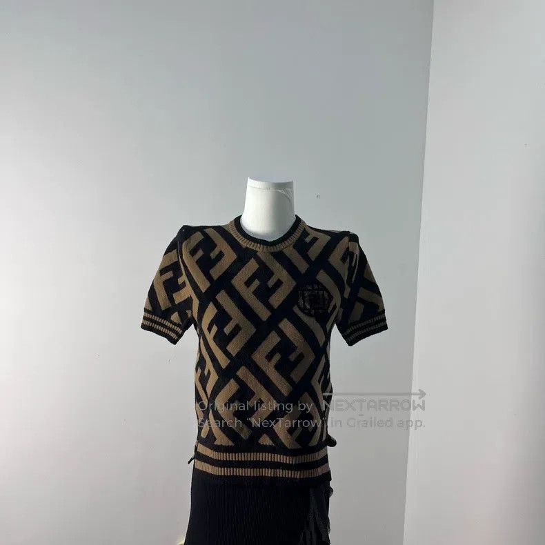 Fendi Fendi Short Sleeve Size XXS / US 00 / IT 34 - 1 Thumbnail