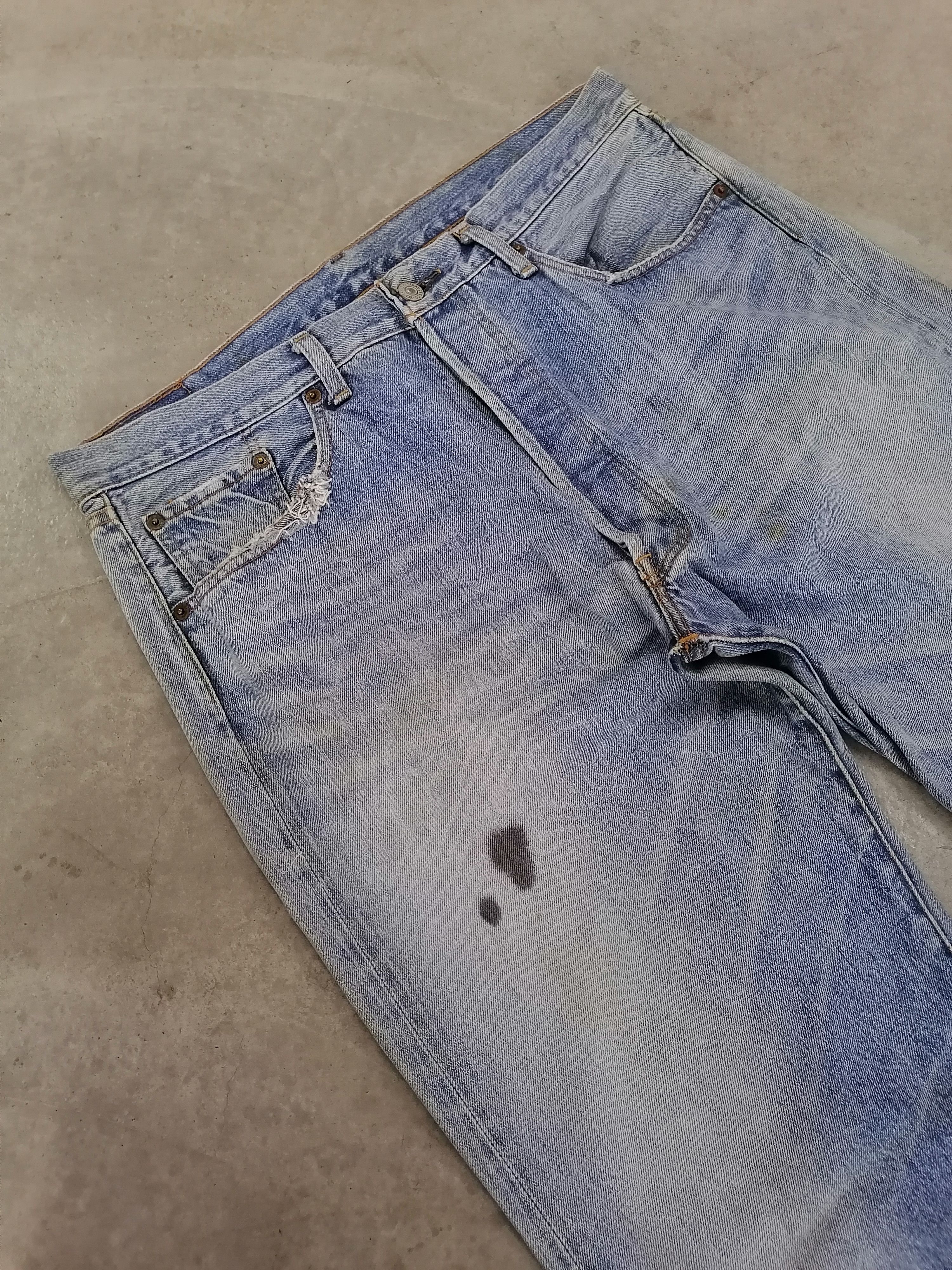 Levi's Vintage Clothing × Vintage Vintage Levi's 501 Top Button J09 Distressed Denim Pants Size US 34 / EU 50 - 4 Thumbnail