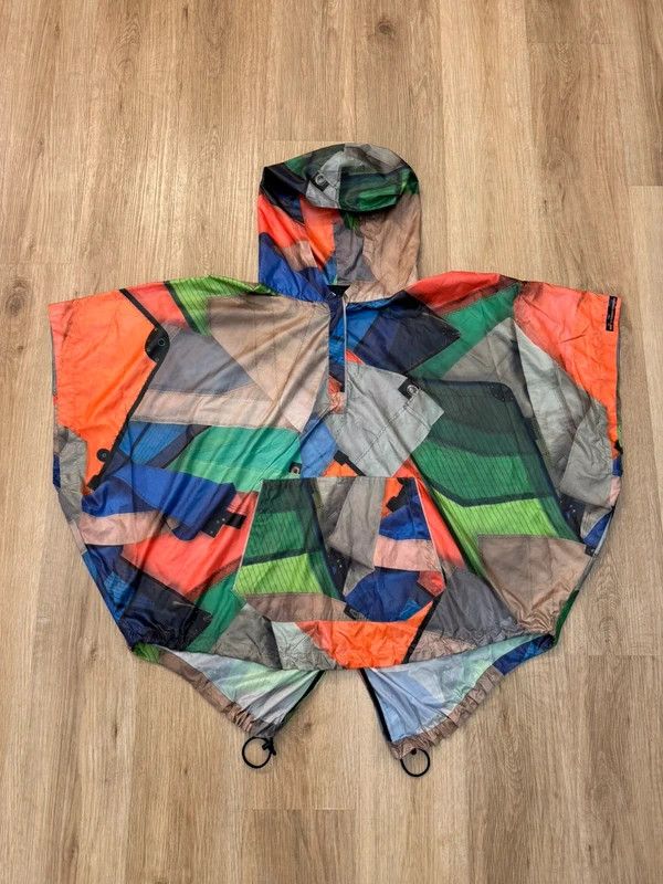 Hussein Chalayan Hussein Chalayan x Puma Poncho Jacket Abstract L 2006 rare Size US L / EU 52-54 / 3 - 1 Thumbnail