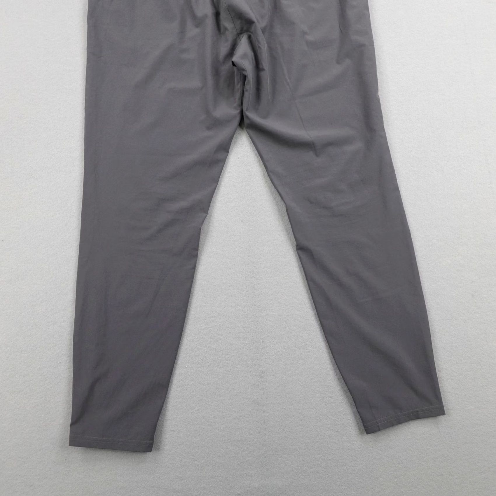 Gymshark Gymshark Pants Mens Large Gray Arrival Joggers Ankle Zip Running Performance Gym Size US 33 - 7 Thumbnail