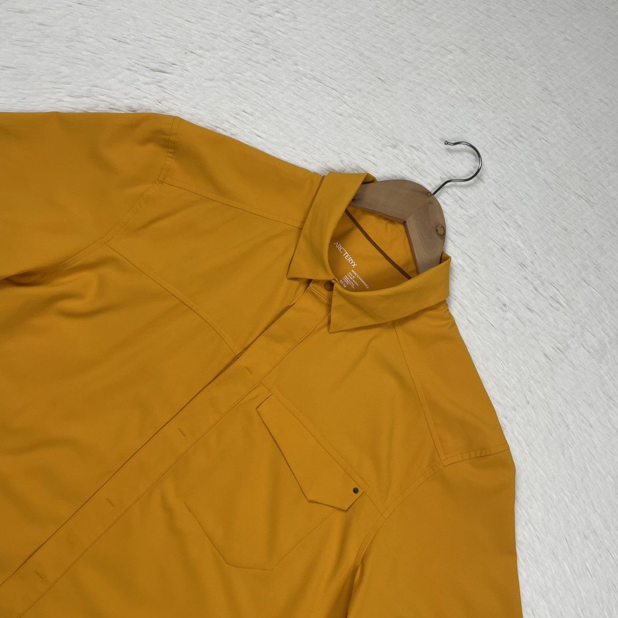 Arc'teryx Arcteryx Skyline Dark Yellow Ochre Short Sleeves Shirt Size US M / EU 48-50 / 2 - 3 Thumbnail