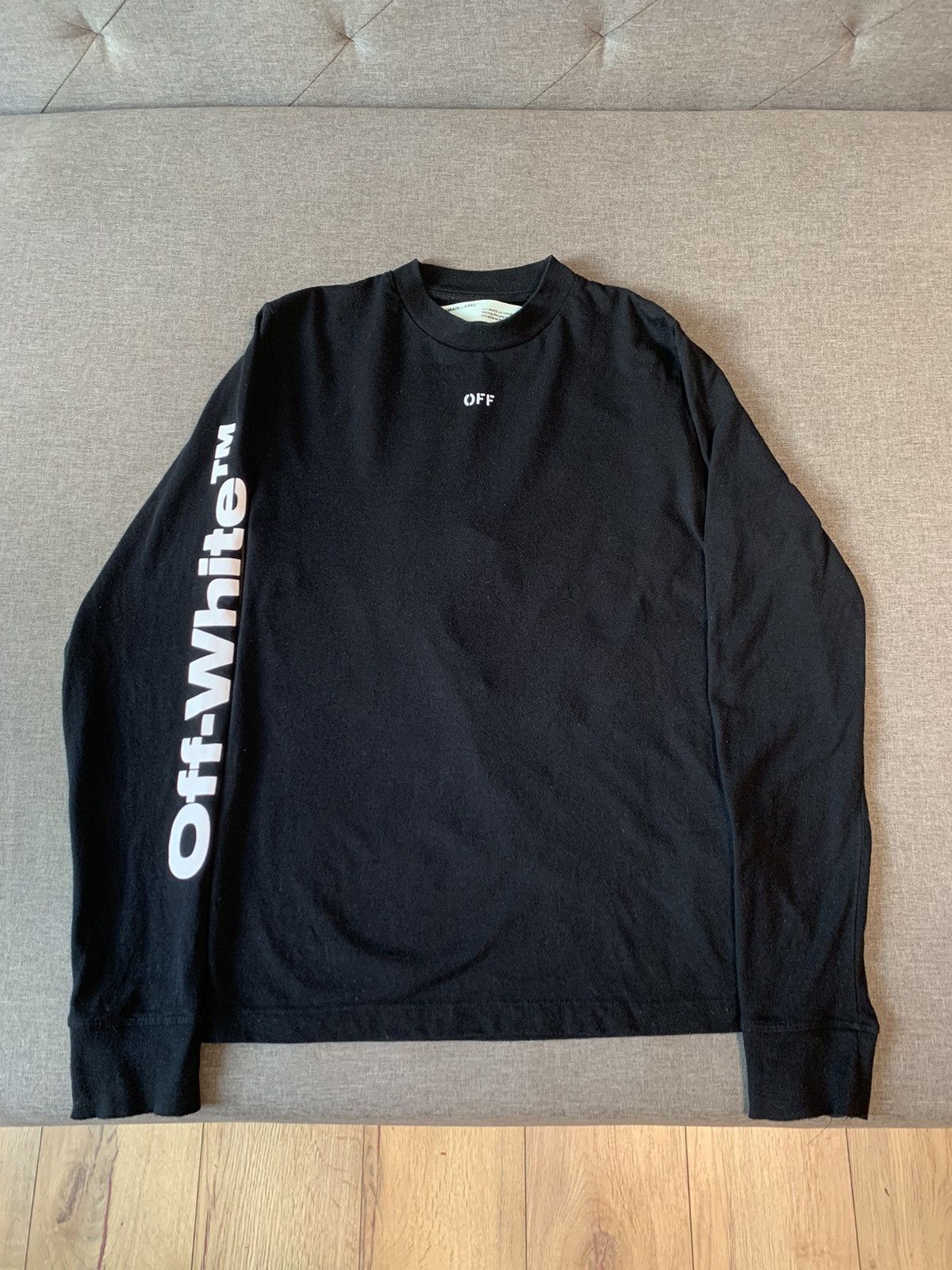Off-White × Virgil Abloh Off White Skulls Graphic Black Long Sleeve Tee Virgil Abloh Size US XS / EU 42 / 0 - 2 Thumbnail