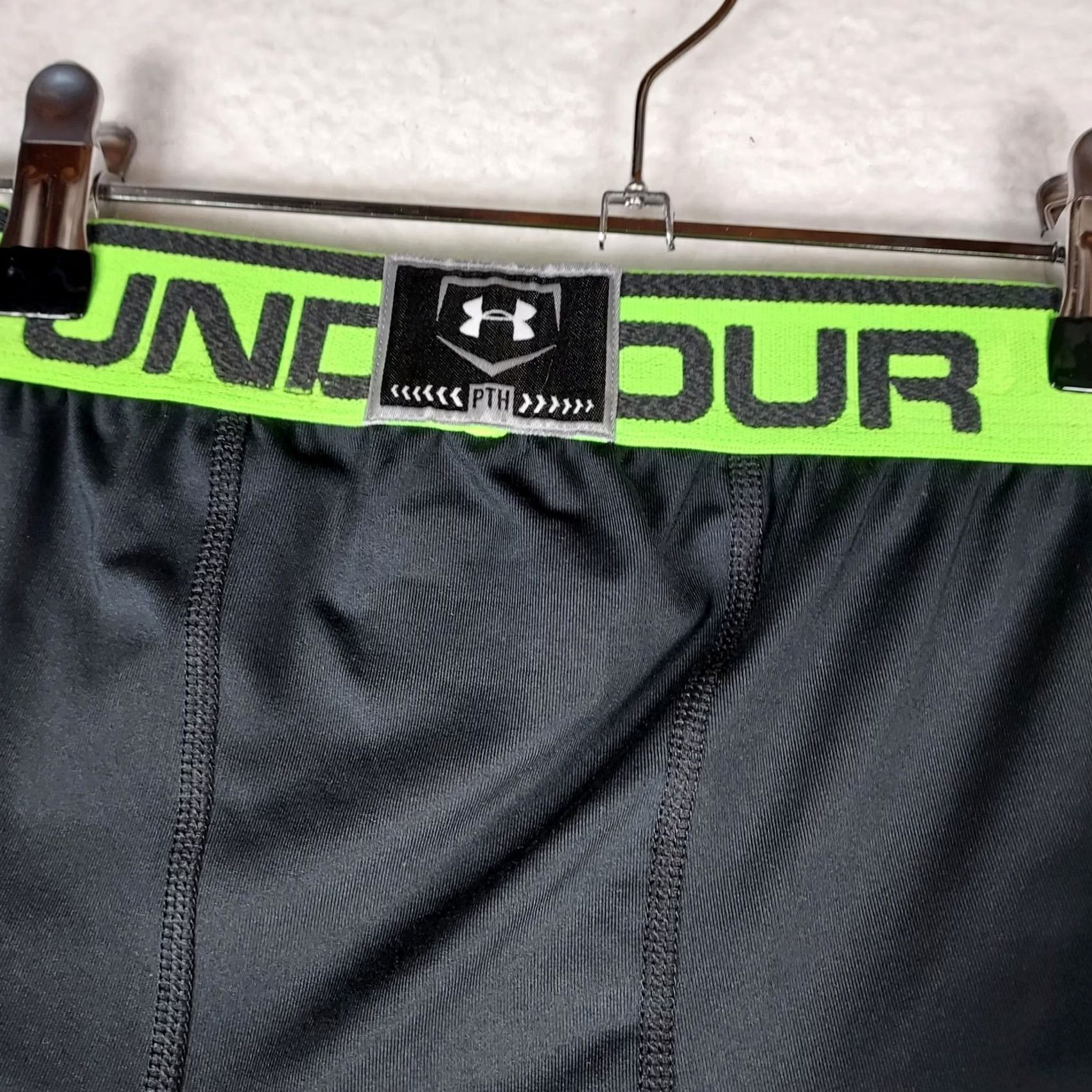 Under Armour Under Armour HeatGear Compression Shorts Mens Small Black Green GameDay Size US 29 - 3 Thumbnail