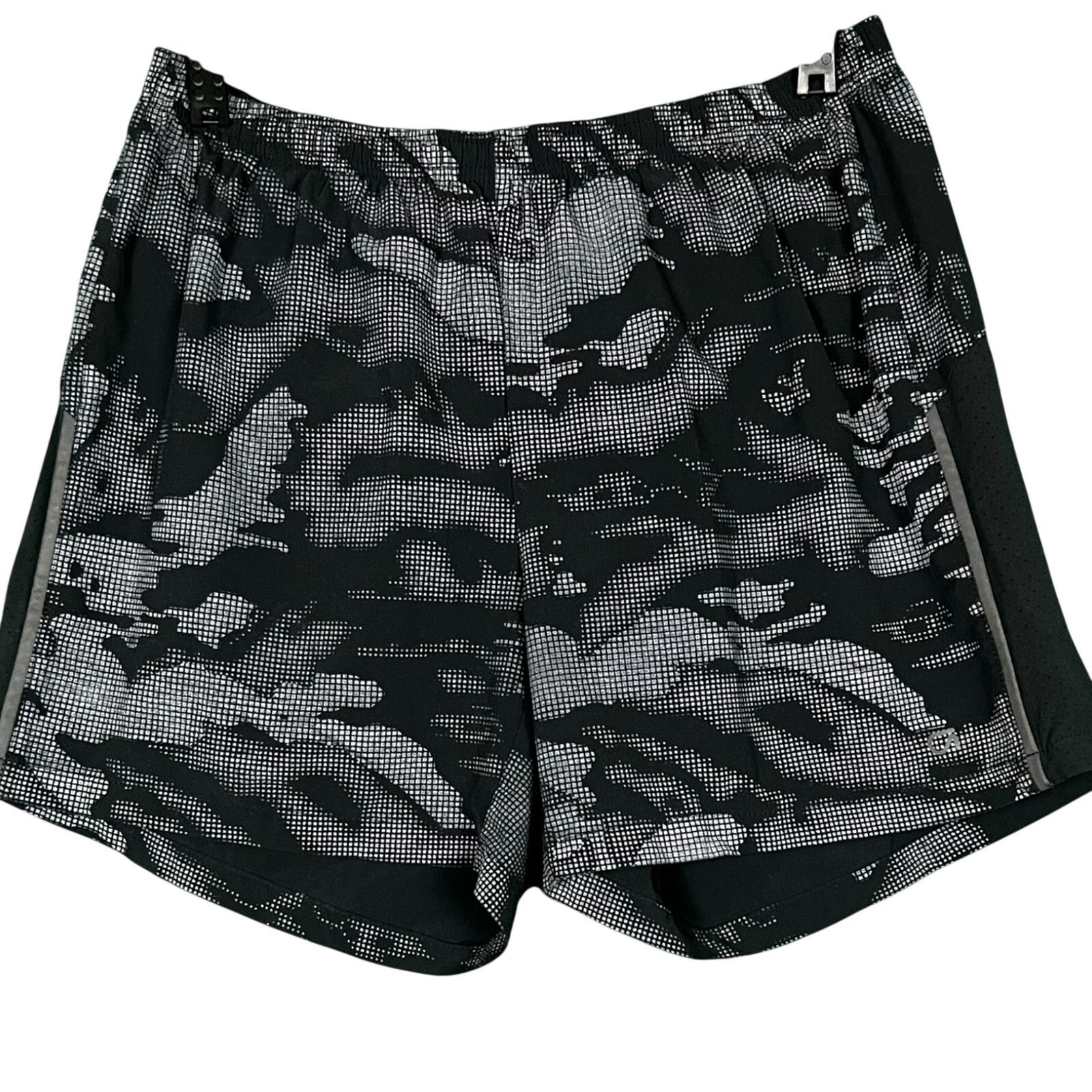 Gap Gap Fit Men's Medium Gray Black Camo 5.5" Inseam Gym Shorts Size US 32 / EU 48 - 2 Thumbnail