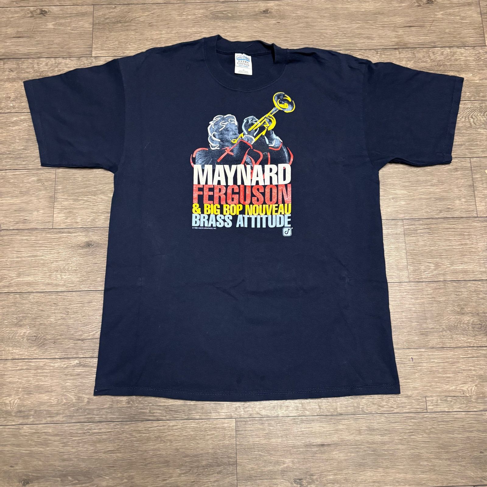 Gildan × Vintage Vintage Maynard Ferguson Brass Attitude Jazz tour 90s Tee Size US XL / EU 56 / 4 - 1 Thumbnail