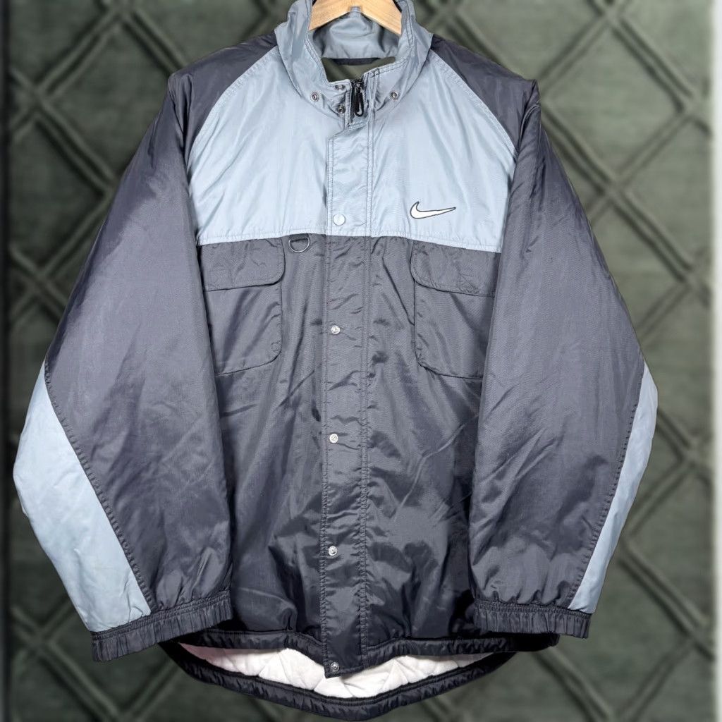 Nike VINTAGE Nike Puffer Jacket Gray Blue Spellout Logo Full Zip Coat Men 2XL 90s Logo Casual Travel Outdoors Mens Size US XXL / EU 58 / 5 - 1 Thumbnail