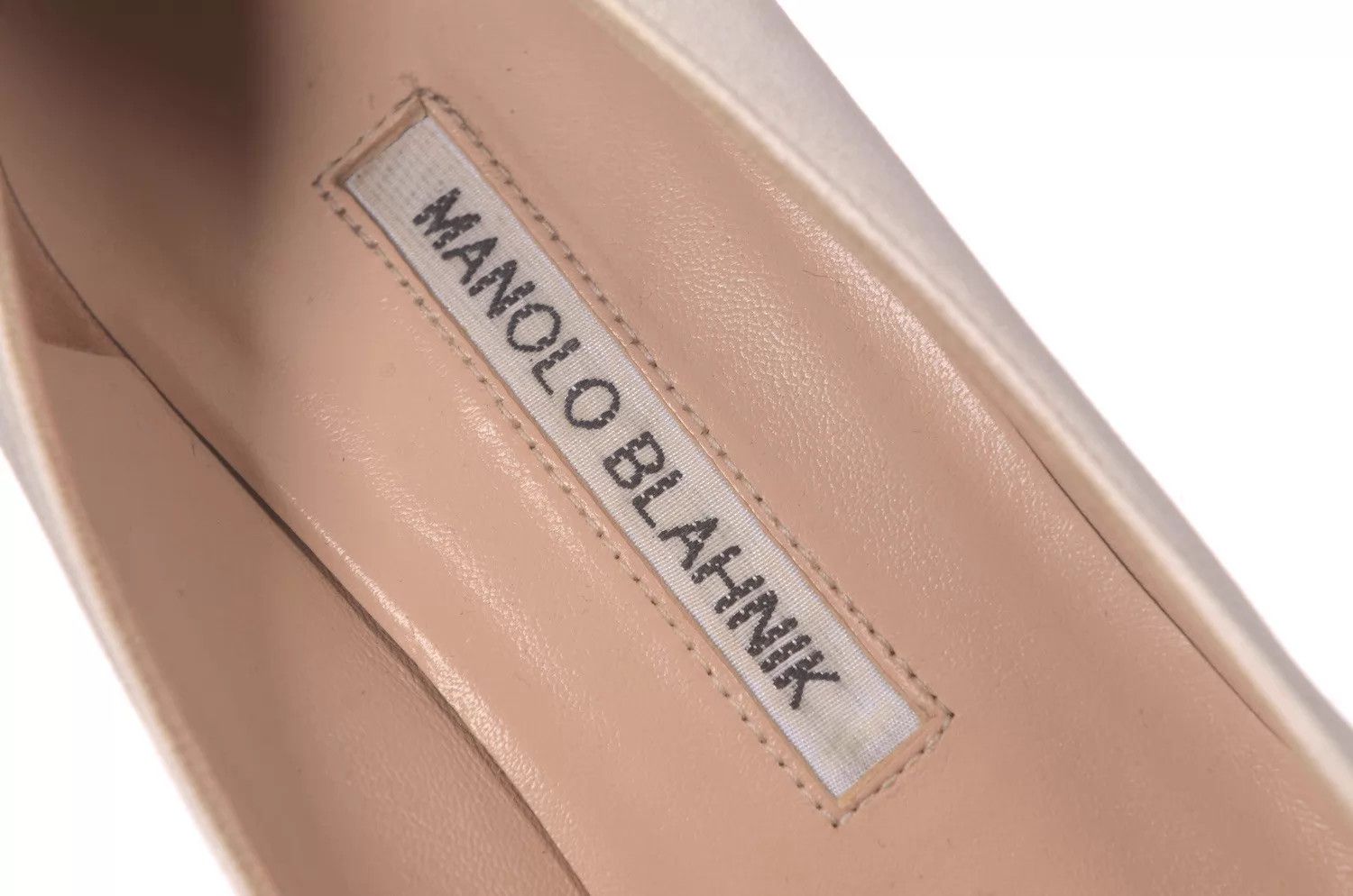 Manolo Blahnik Manolo Blahnik Hangisi Rhinestone Buckle High Heels 37 Size US 6.5 / IT 36.5 - 5 Thumbnail