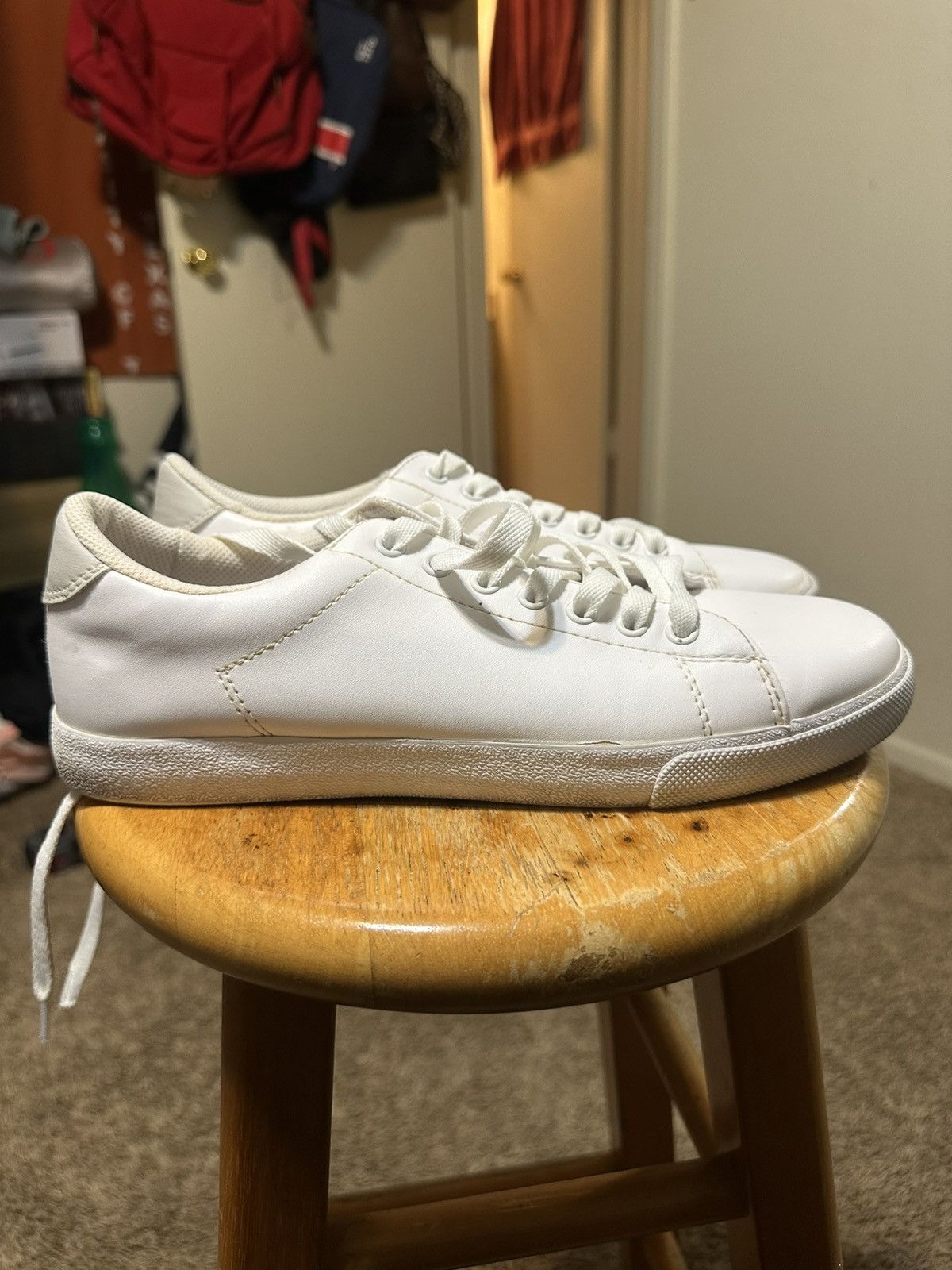 H&M Vintage H&M “triple white “ sneakers 00s size 9 Size US 9 / EU 42 - 1 Thumbnail