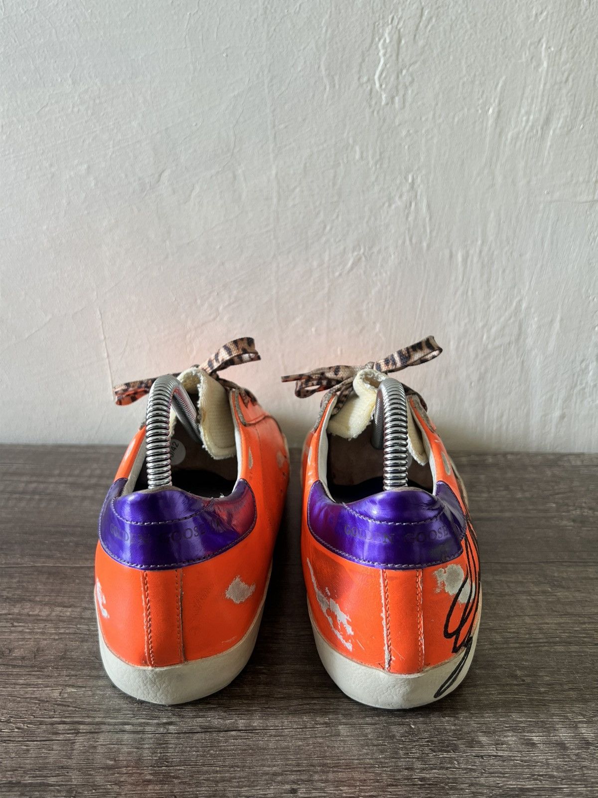 Golden Goose RARE NEON ORANGE GOLDEN GOOSE SUPER STAR SNEAKERS Size US 6.5 / EU 39-40 - 7 Thumbnail