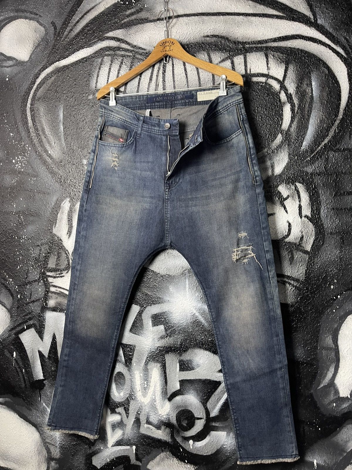 Diesel Diesel Eazee Relaxed Boyfriend Low Waist Jeans Women’s Size 32" / US 10 / IT 46 - 1 Thumbnail