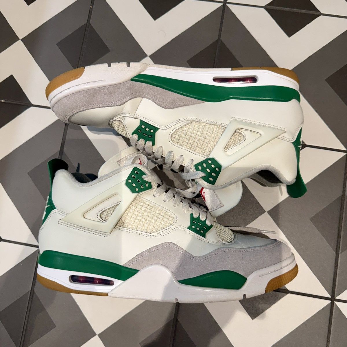 Nike Air Jordan 4 Pine Green Size US 12 / EU 45 - 6 Thumbnail