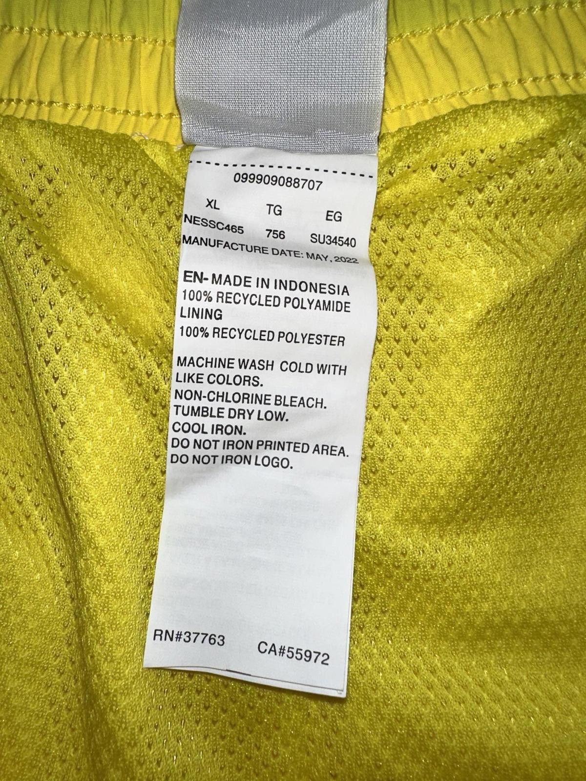 Nike Nike Men's Electric Swoosh Icon 7 Volley Shorts Size US 36 / EU 52 - 8 Thumbnail