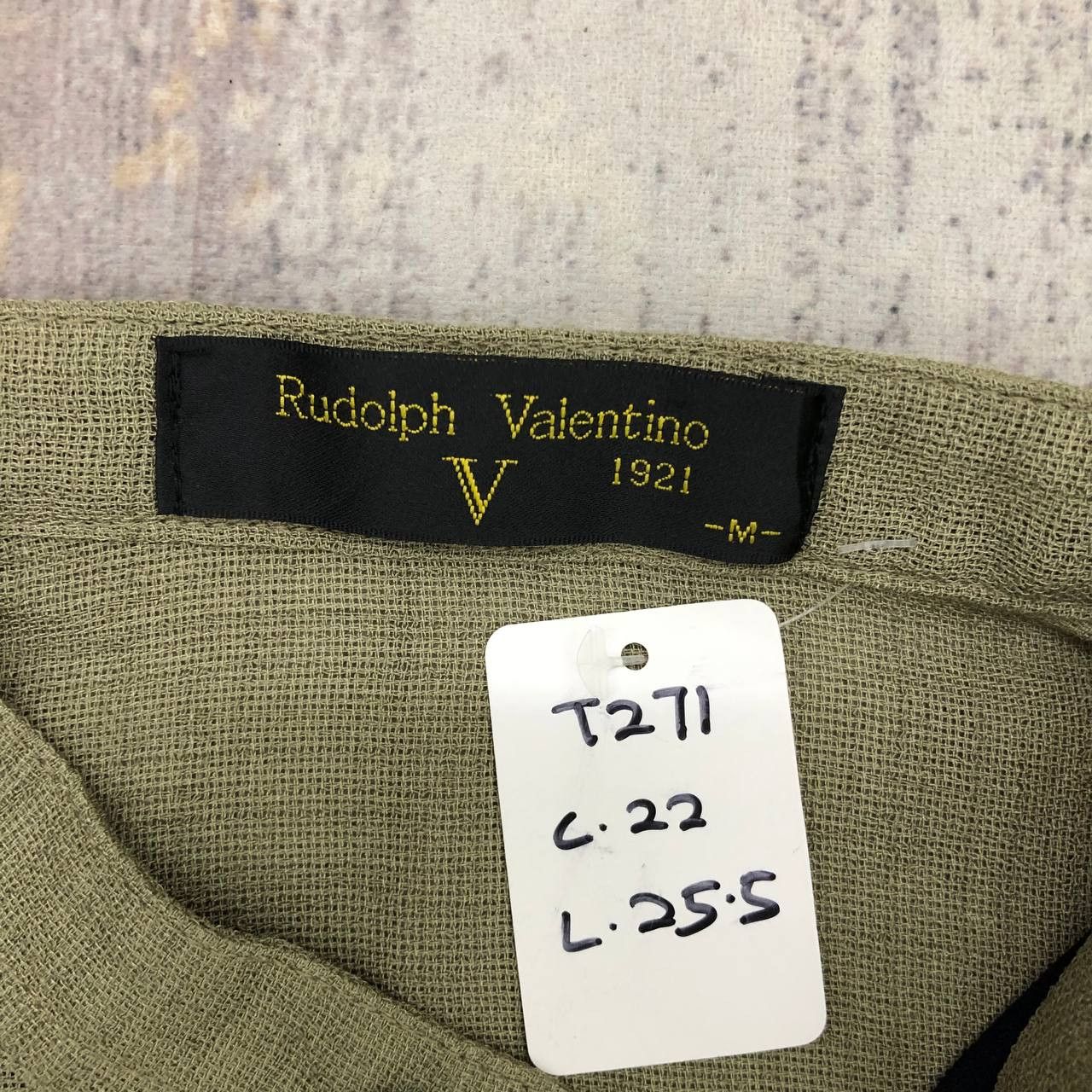 Valentino T271 VTG RUDOLPH VALENTINO KNITWEAR Size US M / EU 48-50 / 2 - 4 Thumbnail