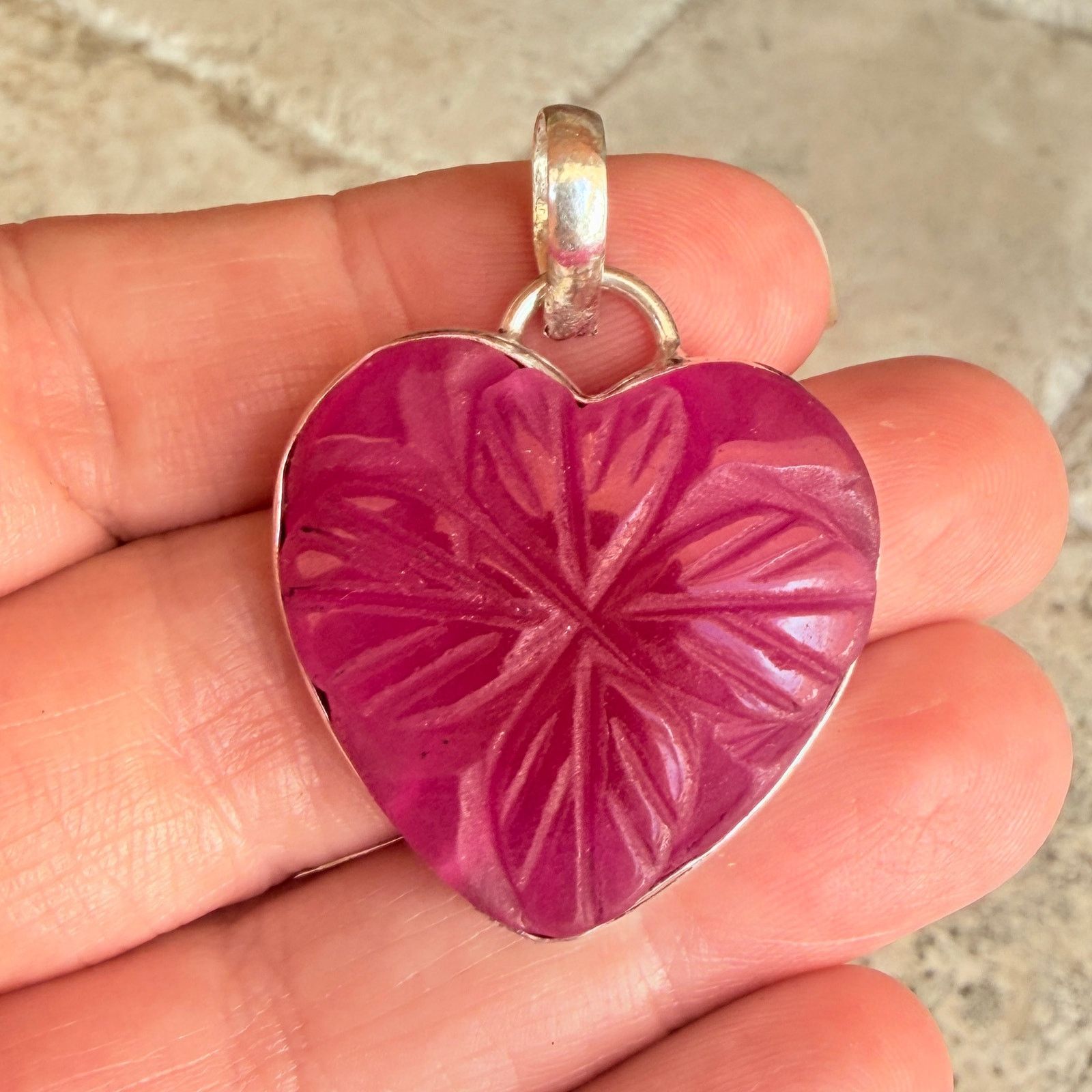 The Unbranded Brand Carved Ruby Heart Clover Pendant 925 Silver Overlay Size ONE SIZE - 3 Thumbnail