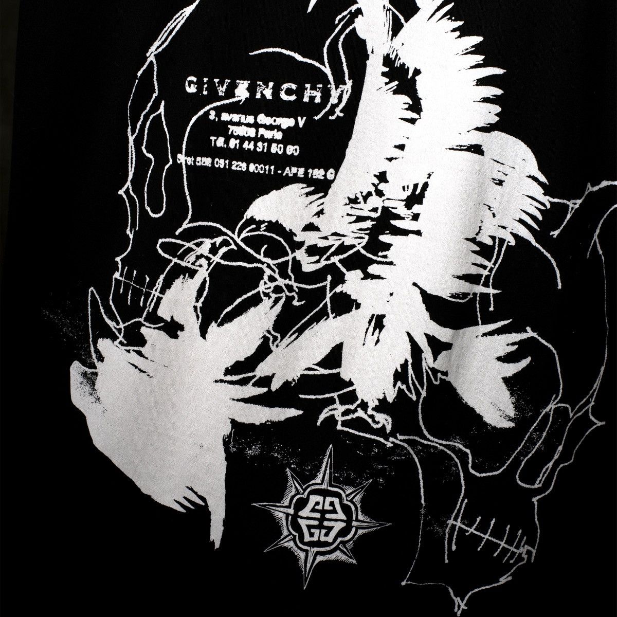 Givenchy Givenchy gothic t shirt Size US XL / EU 56 / 4 - 4 Thumbnail
