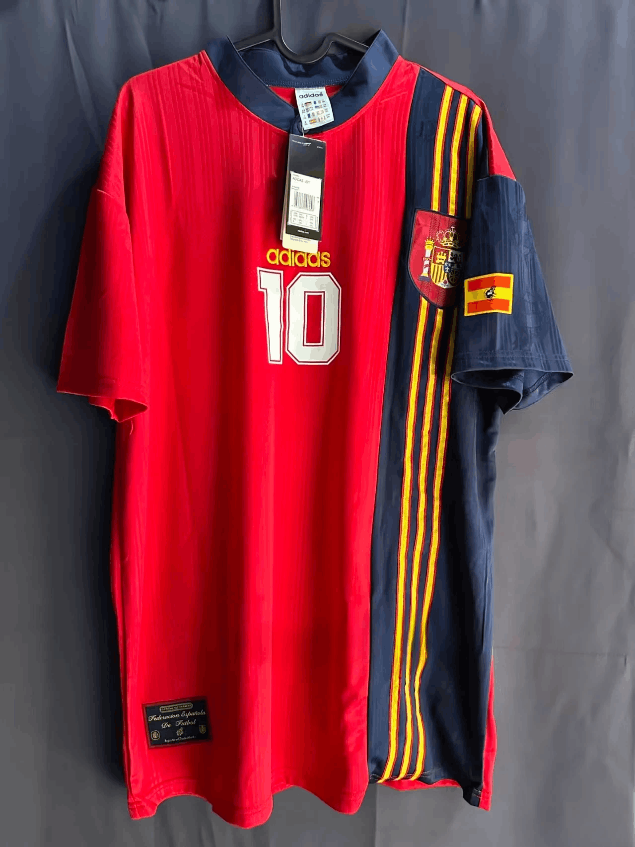 Other 1998 Spain #10 Raul Jersey Size US L / EU 52-54 / 3 - 1 Thumbnail