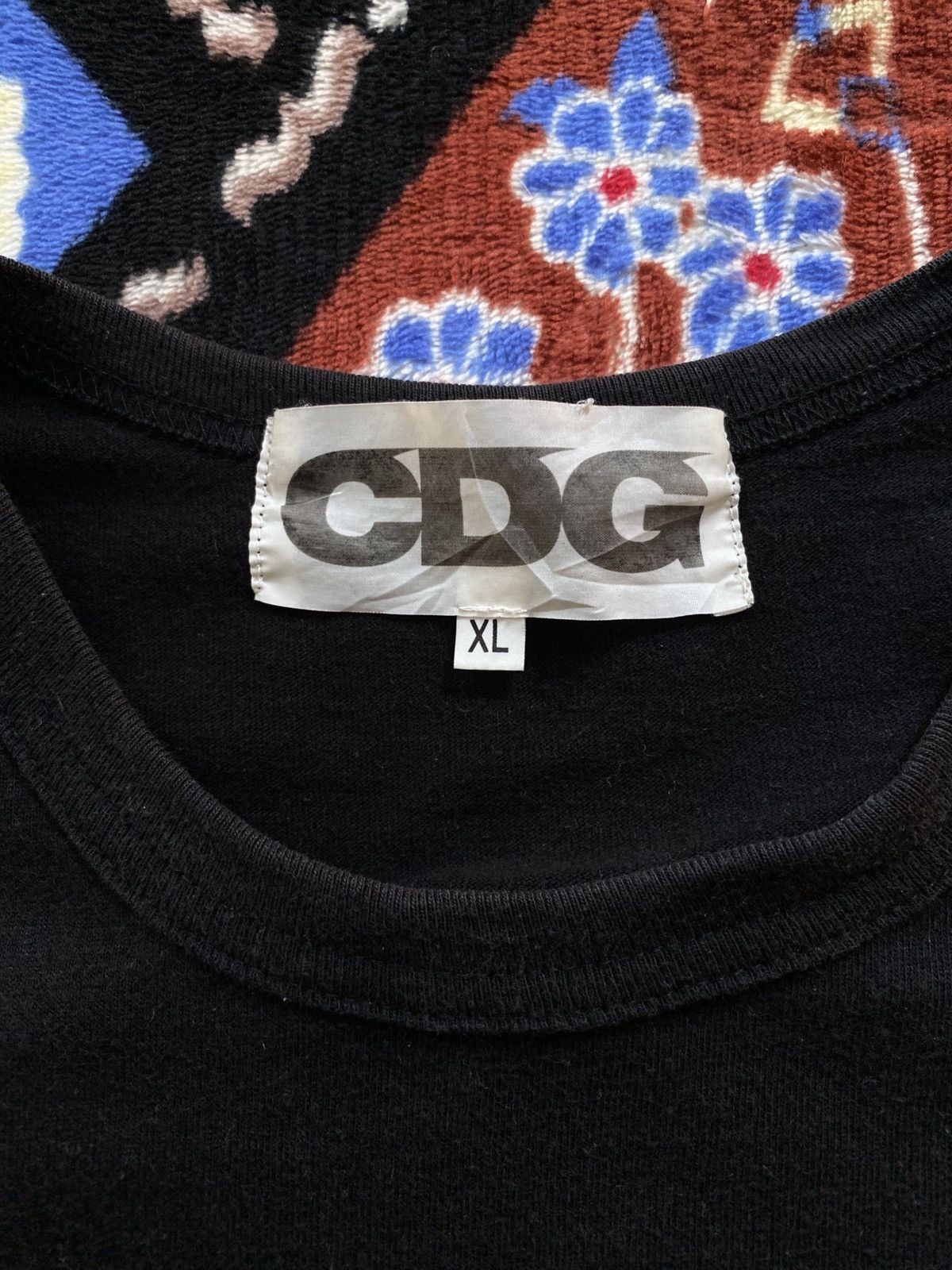 CDG by Comme des Garcons CDG Comme Des Garcons Logo Tshirt Size US XL / EU 56 / 4 - 4 Thumbnail
