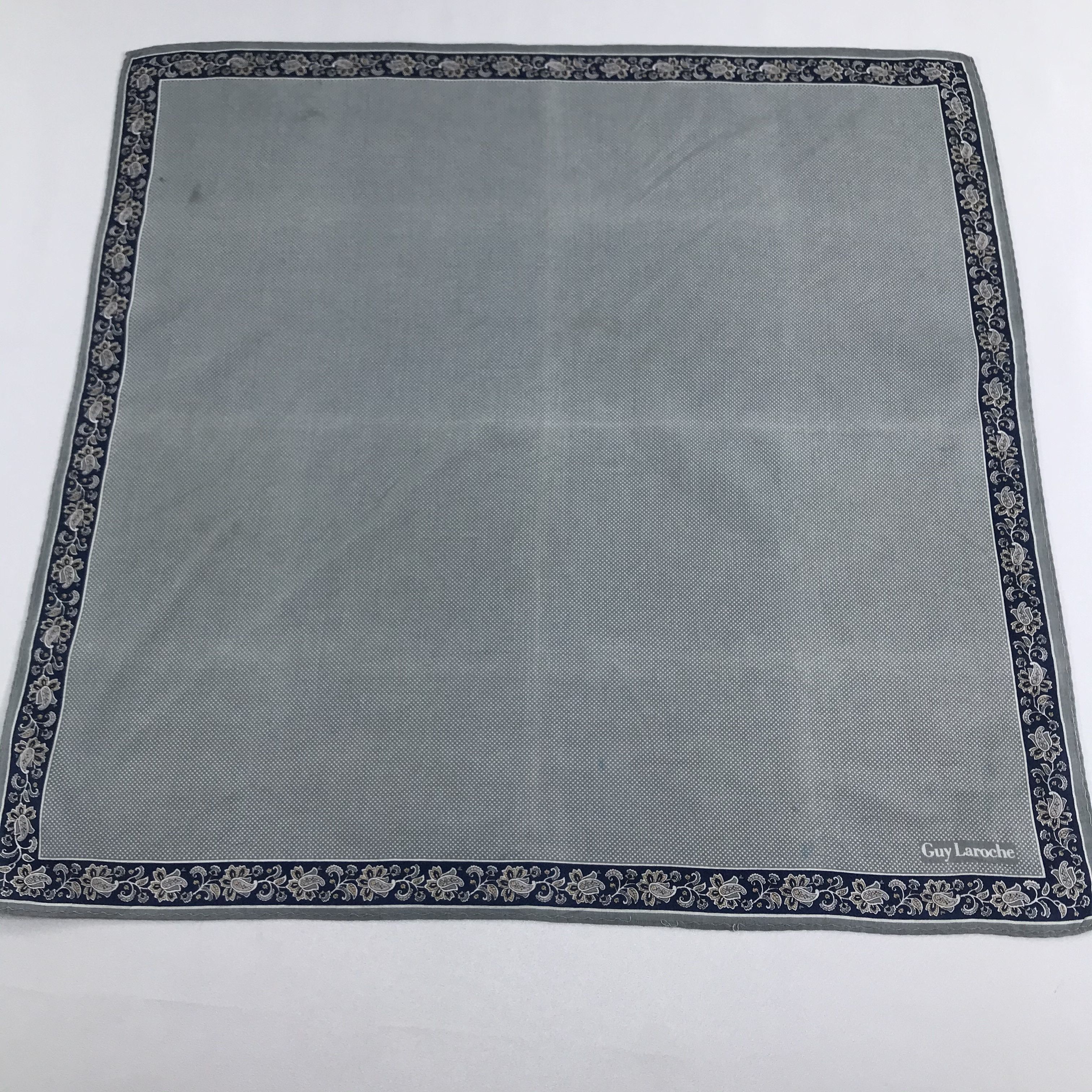 Guy Laroche Guy Laroche Handkerchief Neckerchief Bandana H1117 Size ONE SIZE - 2 Thumbnail