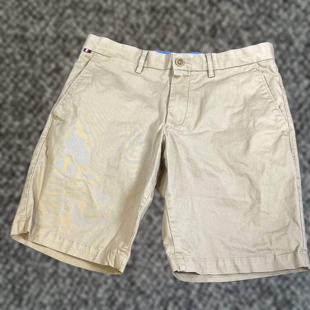 Tommy Hilfiger Tommy Hilfiger Mens 32 Khaki Tan Chino Shorts Stretch Cotton Flat Front 9" Beige Nautical Casual Authentics Mens Size US 32 / EU 48 - 1 Thumbnail