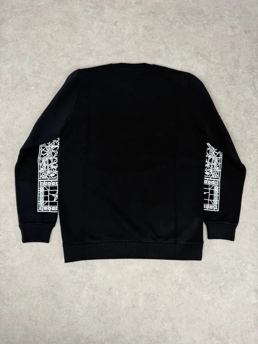 Givenchy AW2016 Givenchy Black Barbed Wire Jesus Print Sweatshirt Size US S / EU 44-46 / 1 - 4 Thumbnail
