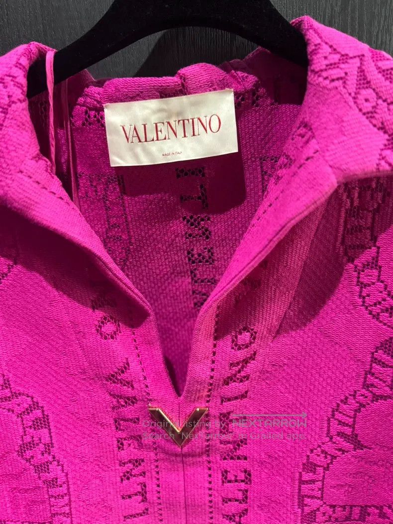 Valentino Valentino Lace top Size L / US 10 / IT 46 - 2 Thumbnail