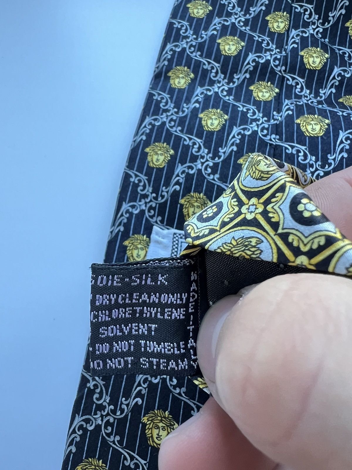 Versace Gianni Versace 90’s Medusa Silk Tie Size ONE SIZE - 9 Thumbnail