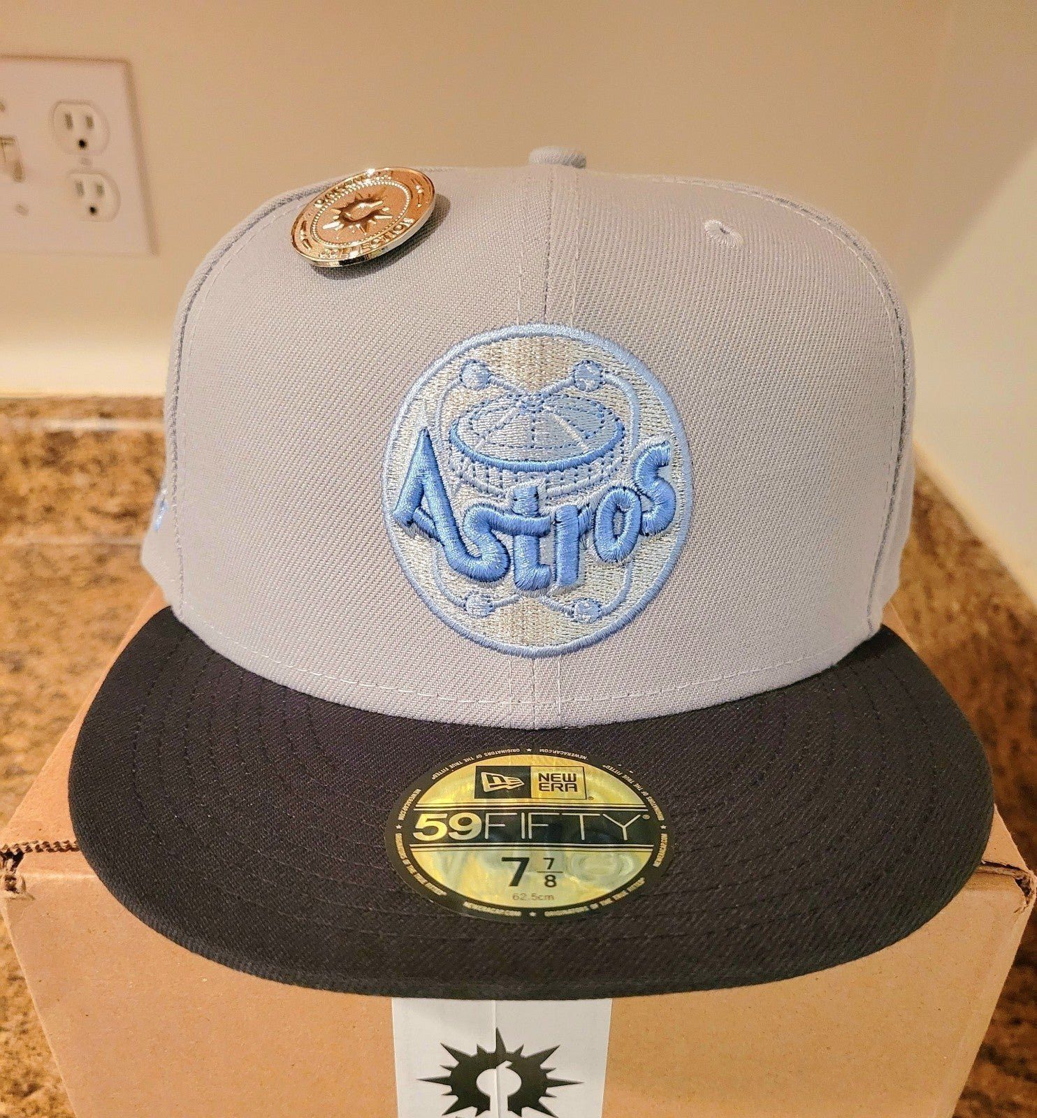 New Era *Firm* 7 7/8 Capanova Houston Astros New Era Fitted Size ONE SIZE - 1 Thumbnail