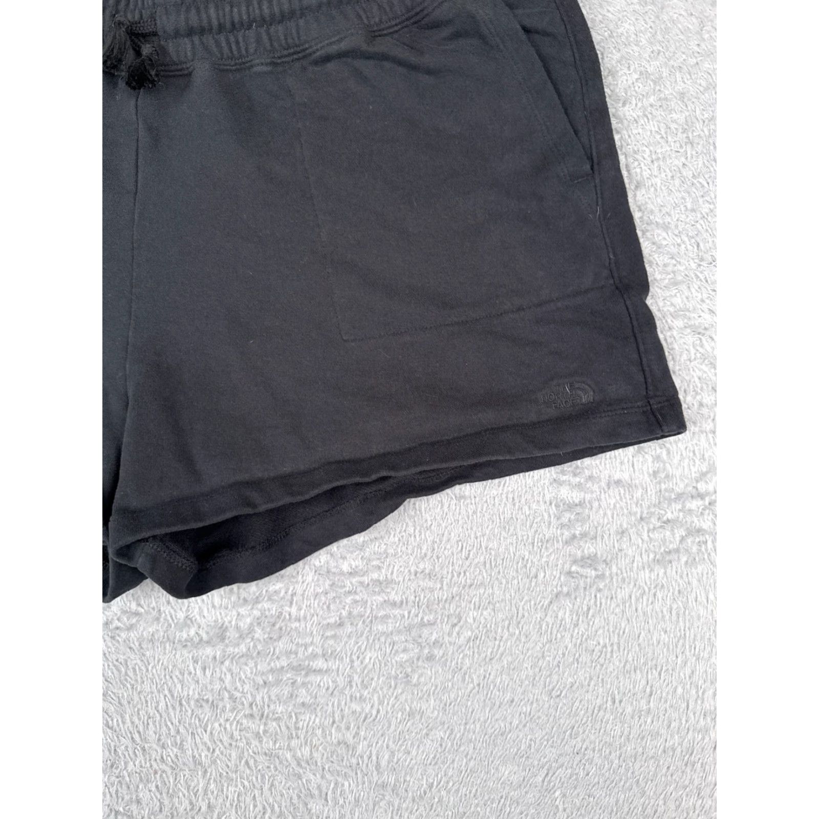 The North Face The North Face Short Women 2XL Black Sweat Elastic Waist French Terry Cotton Size 40" / US 18 - 2 Thumbnail