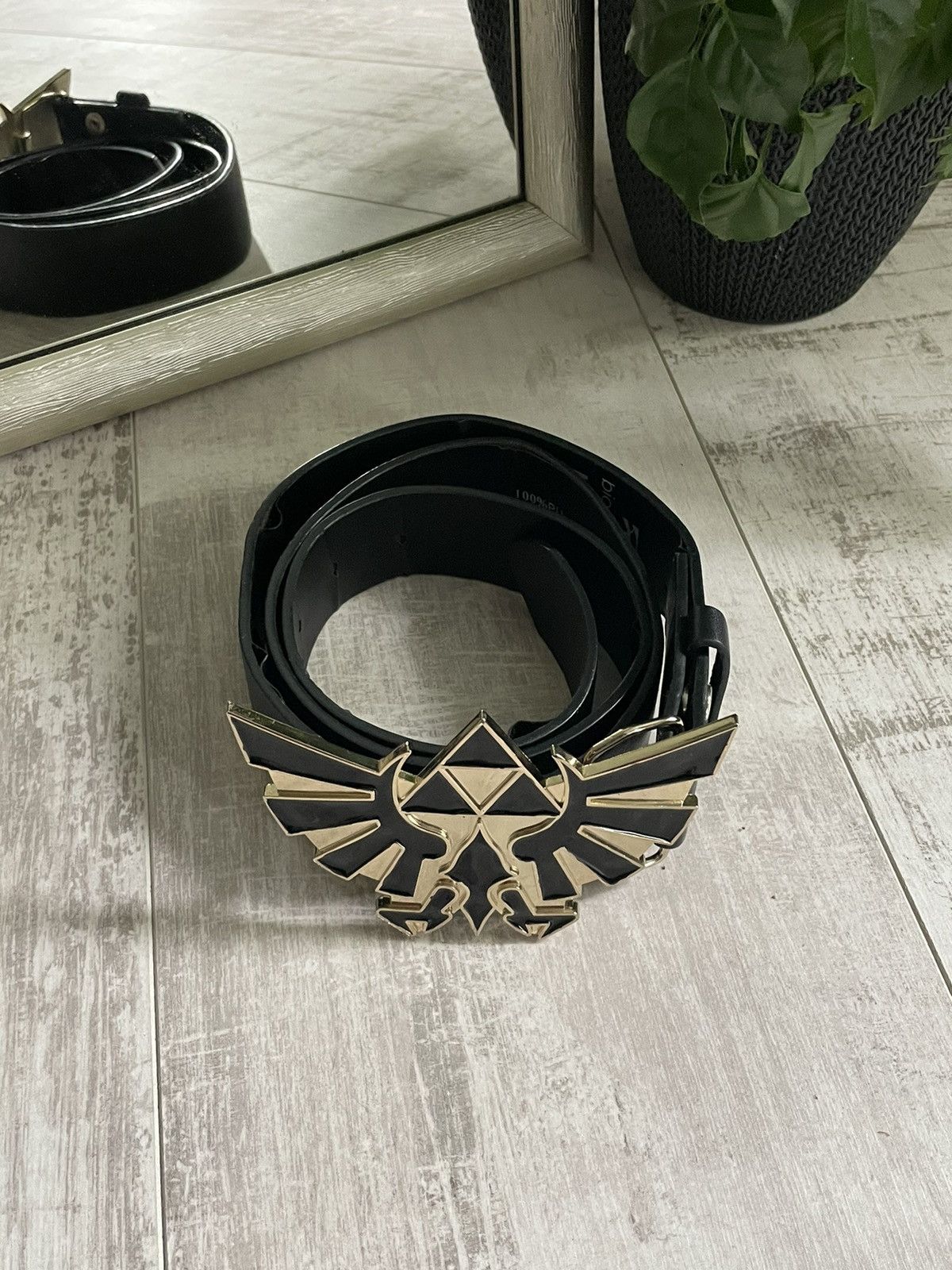 Japanese Brand × Nintendo Vintage The Legend Of Zelda Nintendo Belt Black Metal Logo Size ONE SIZE - 1 Thumbnail