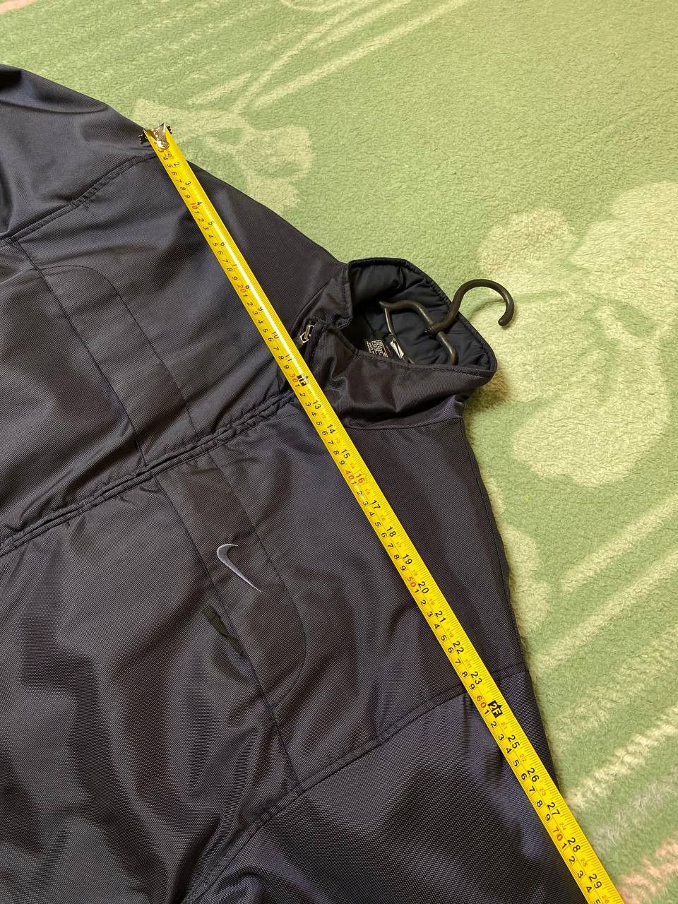 Nike Vintage Nike Y2K Logo Warm Light Jacket Size L Size US L / EU 52-54 / 3 - 15 Thumbnail