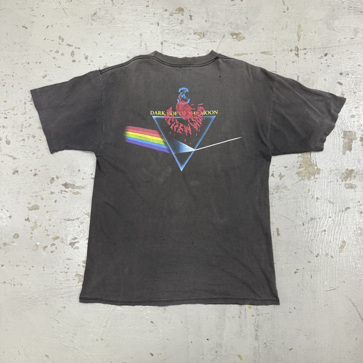 Band Tees Vintage Test Print 1992 Pink Floyd Distressed Band Tees Size US L / EU 52-54 / 3 - 12 Thumbnail