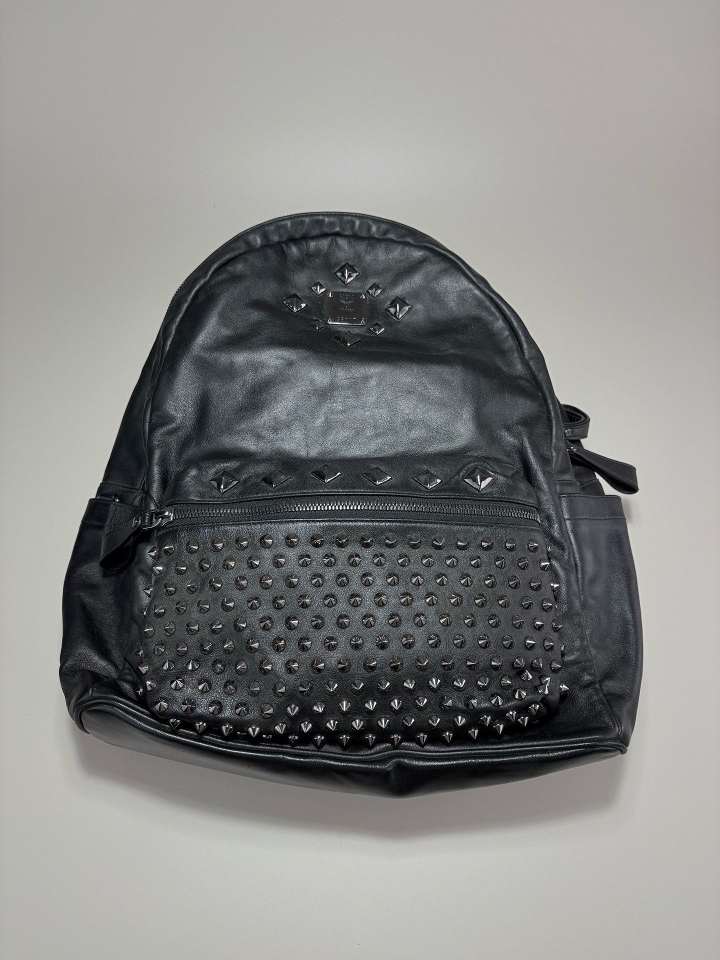 MCM MCM Lambskin Studded Large Backpack Size ONE SIZE - 1 Thumbnail