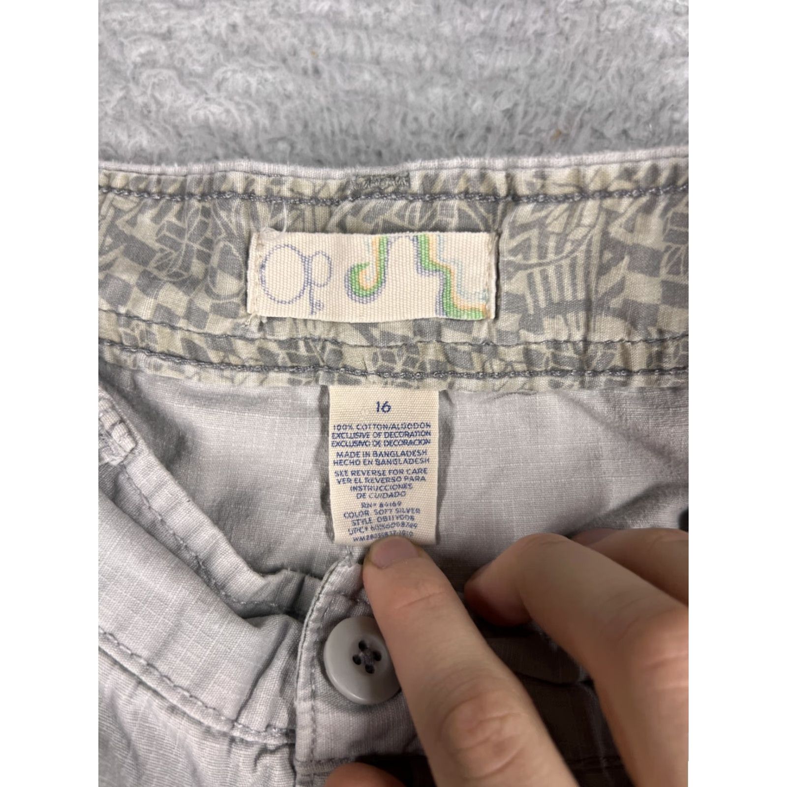 Ocean Pacific Ocean Pacific Womens Shorts Cargo Denim Gray 16 Adult Waist 29 Inseam 10 Mid Rise Pockets Beach Surf Aloha Size 29" - 6 Thumbnail