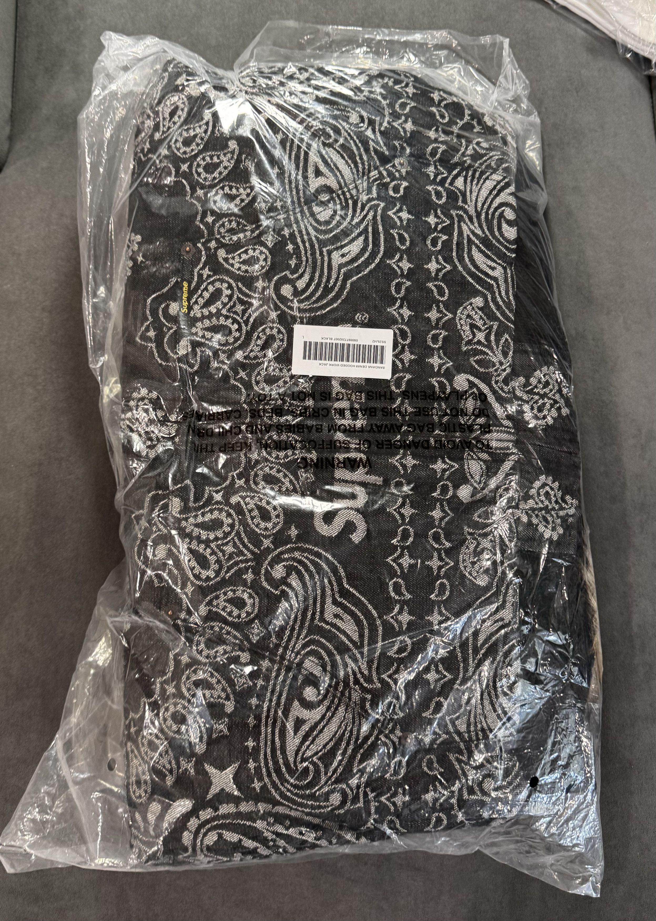 Supreme Supreme Bandana Jacquard Denim Hooded Work Jacket Black Size US L / EU 52-54 / 3 - 6 Thumbnail