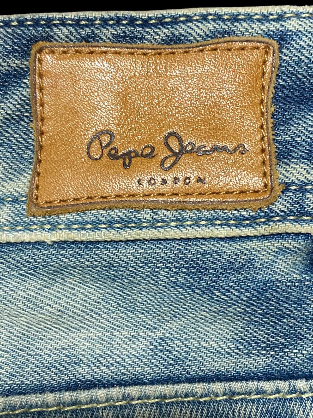 Hysteric Glamour Vintage Pepe Fade Wash Little Bootcut Style Distressed Jeans Size US 29 - 14 Thumbnail